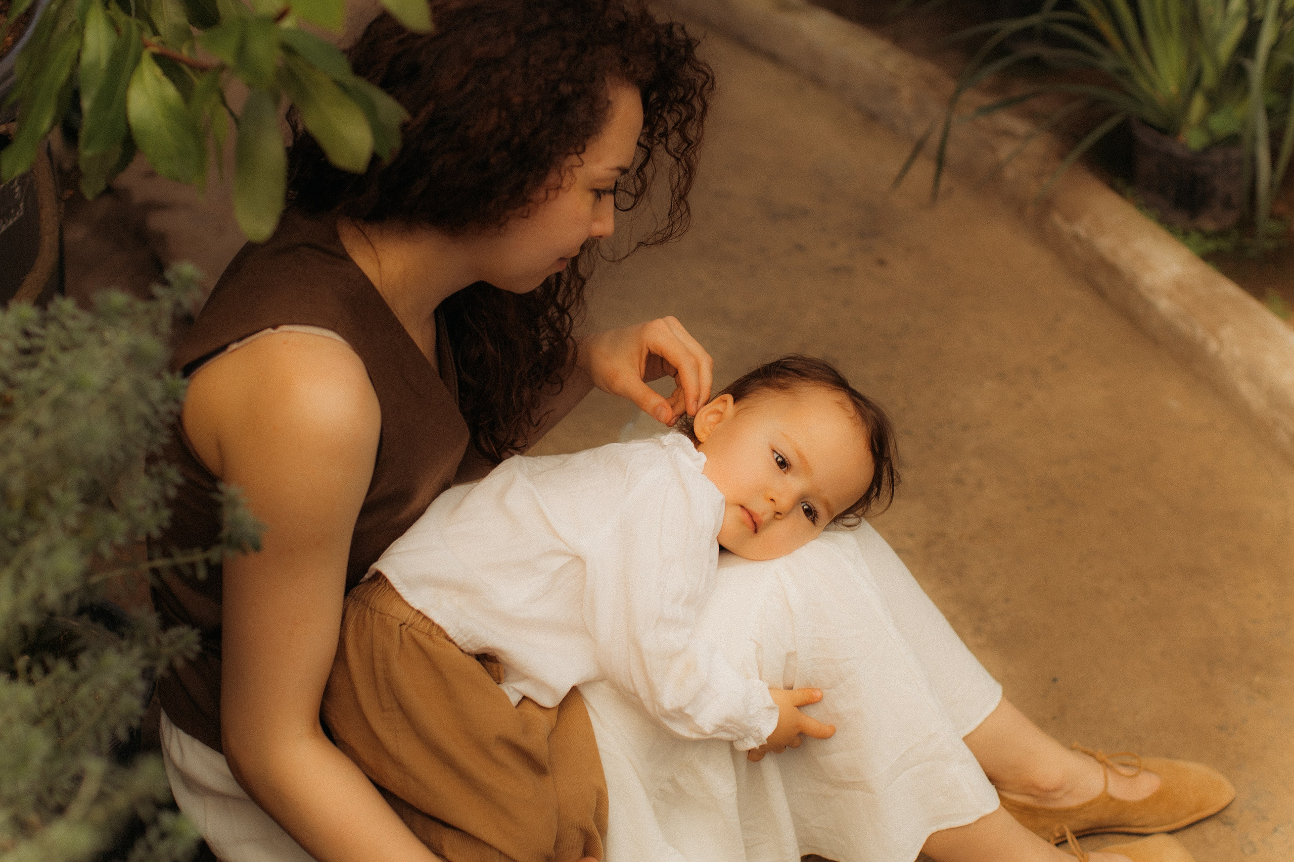 Зарина и София съемка в оранжерее. Семейный и свадебный фотограф в Москве и Зеленограде Марина Малярова