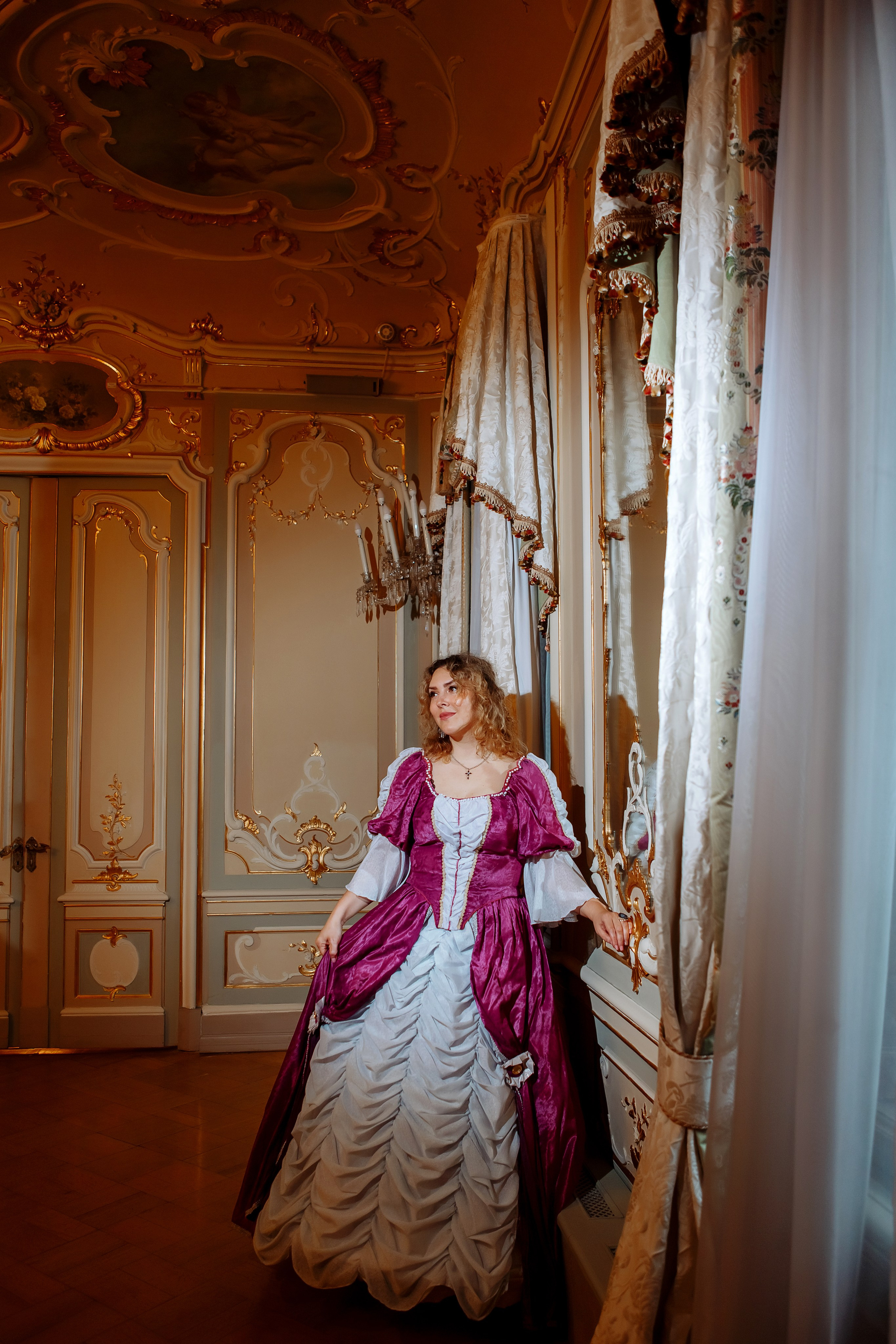 День рождения Сергея (костюмированный бал в отеле Талеон). Свадебный фотограф в Санкт-Петербурге