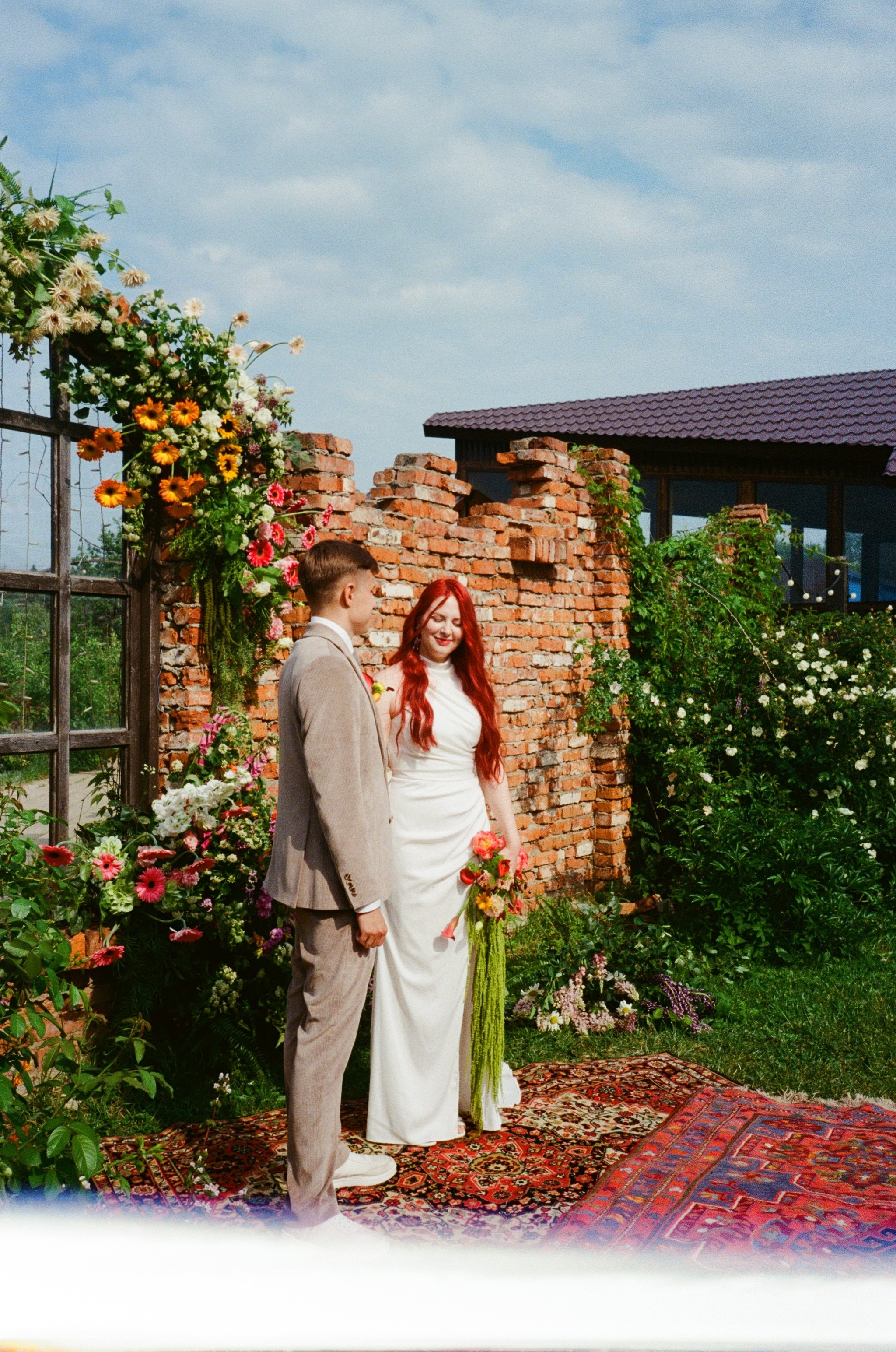 Пленка Роман и Анастасия. Свадебный и репортажный фотограф Элина Козырьянова