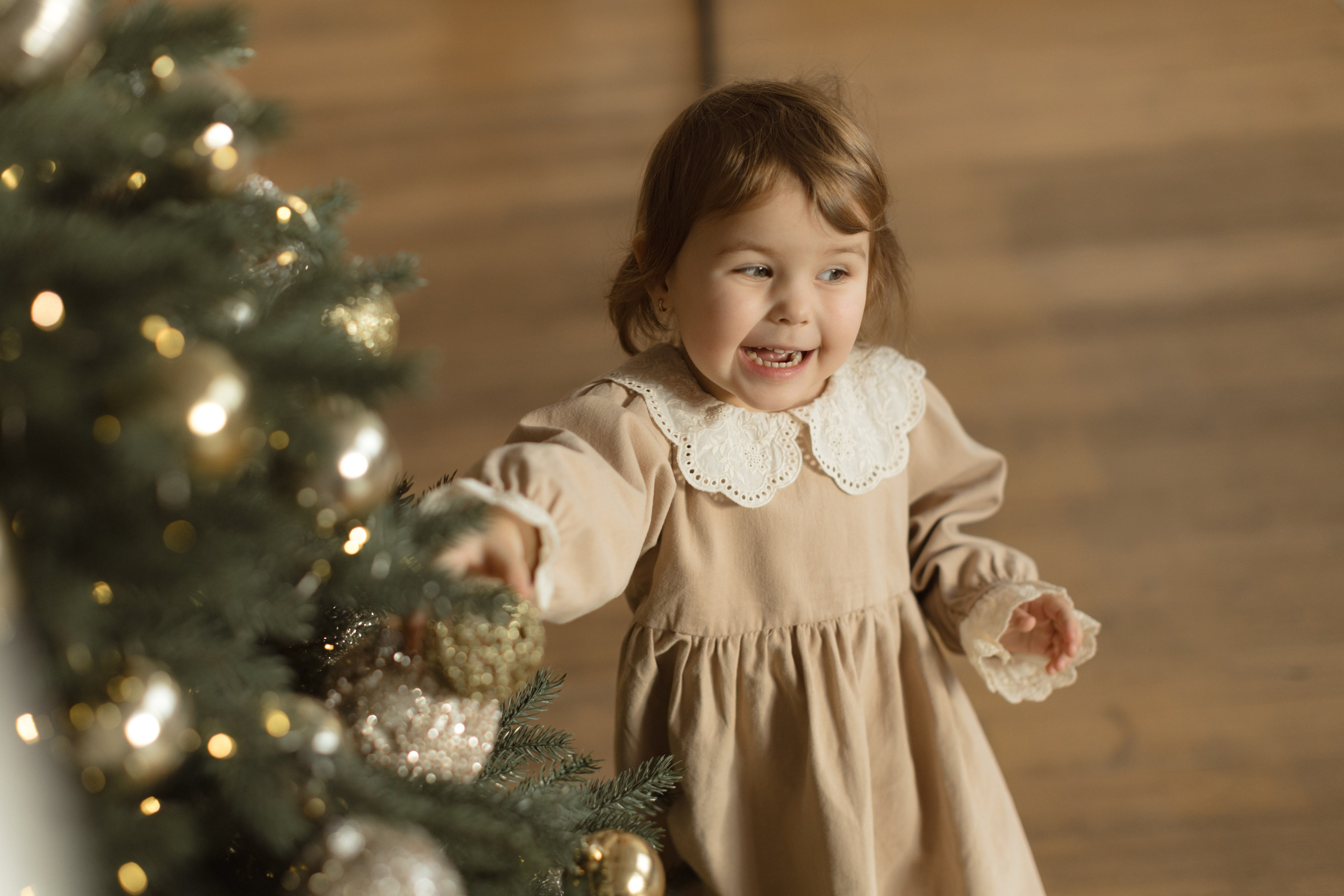 Новогодняя съемка в Мун (зал Семейный). Фотограф беременности и новорожденных в Красноярске Вета Ланская