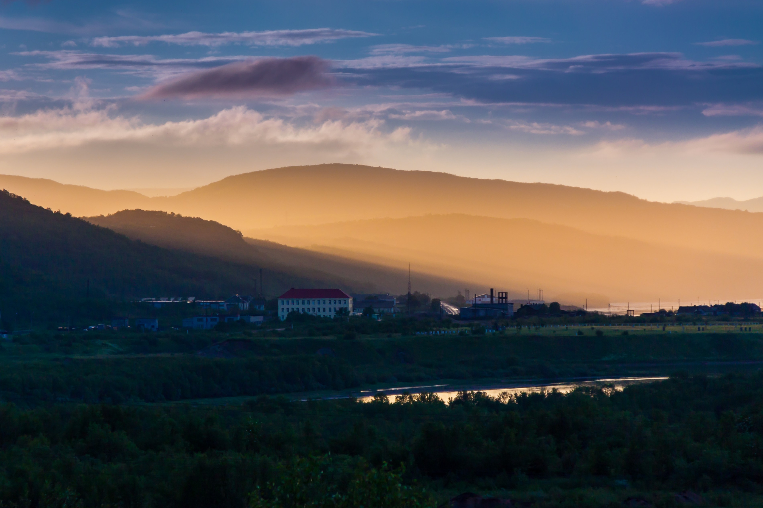 Печенга — край сосновой реки. Пейзажи Крайнего Севера. Баренцево море, Рыбачий, Средний, Немецкий