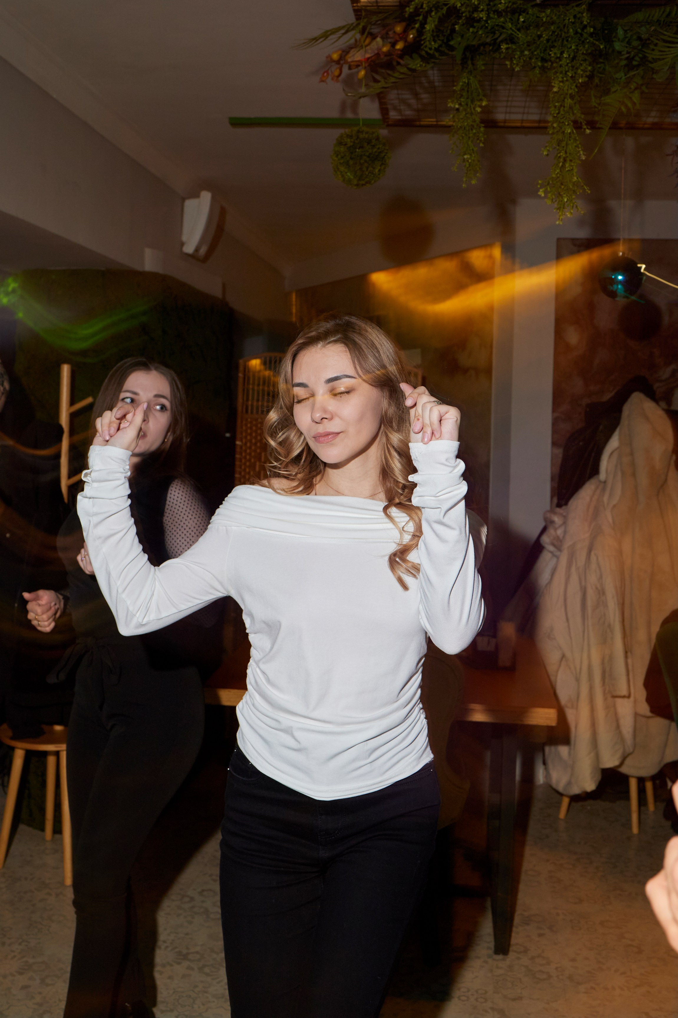 MAXIM & DAMIR | FOREST BAR | 8 МАРТА!. Главная