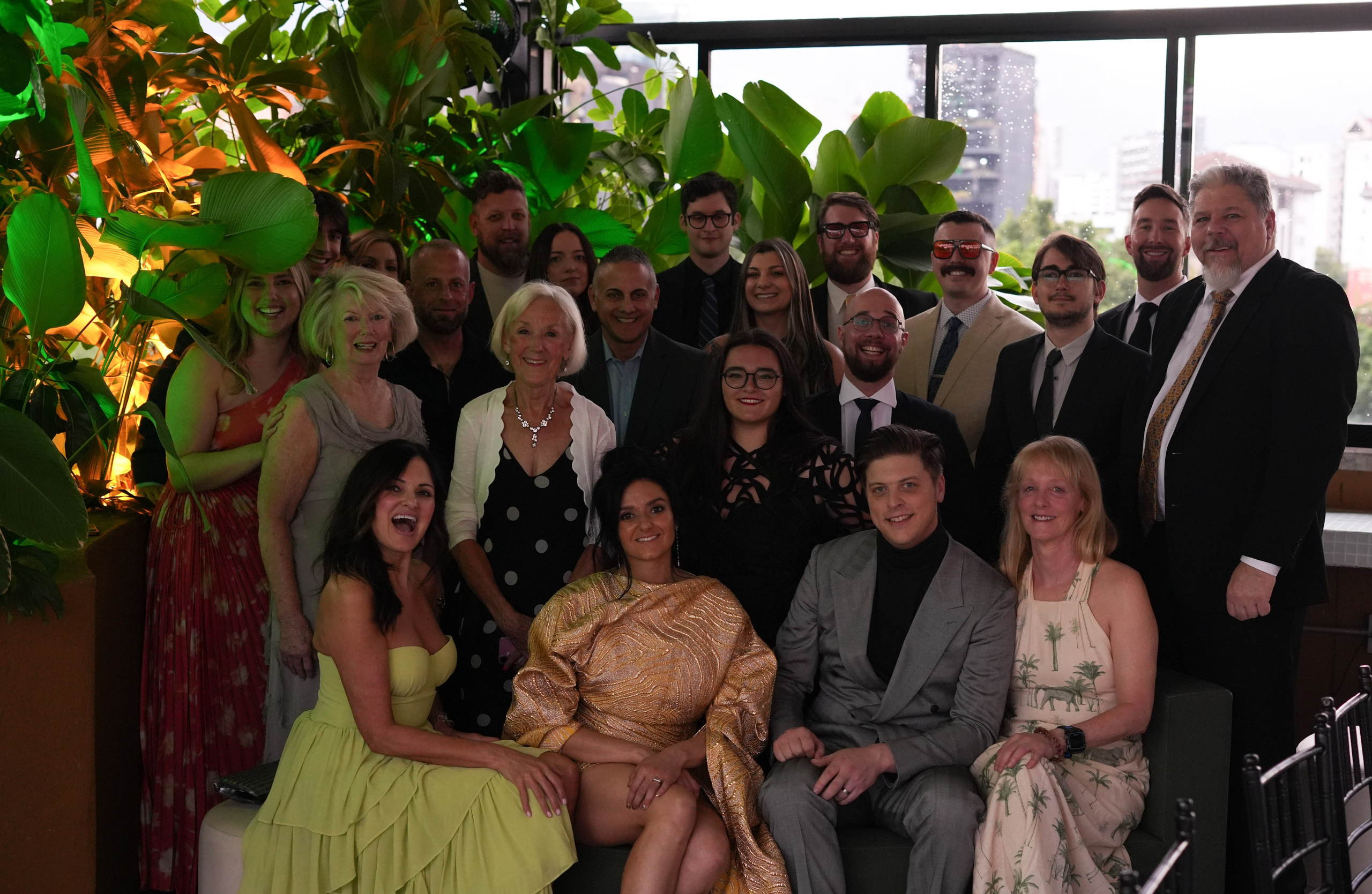 Olivia and Zack / 1 wedding day. Wedding Photographer in Barcelona and Medellin