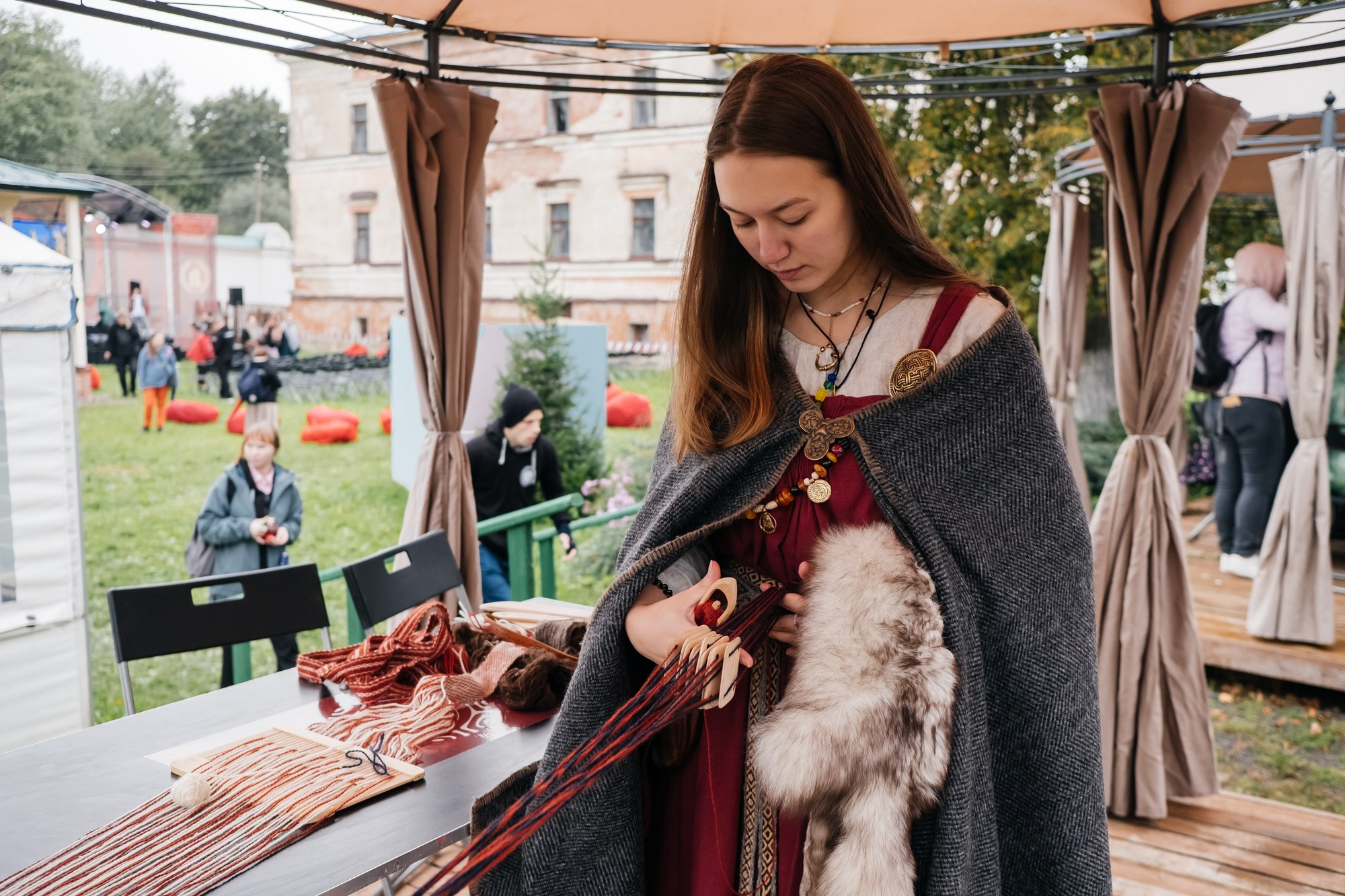 Всероссийский форум «12 подвигов Александра Невского» | Старая Ладога 2021. Репортажный фотограф в Санкт-Петербурге СПБ Алиса Ческидова на ваше мероприятие
