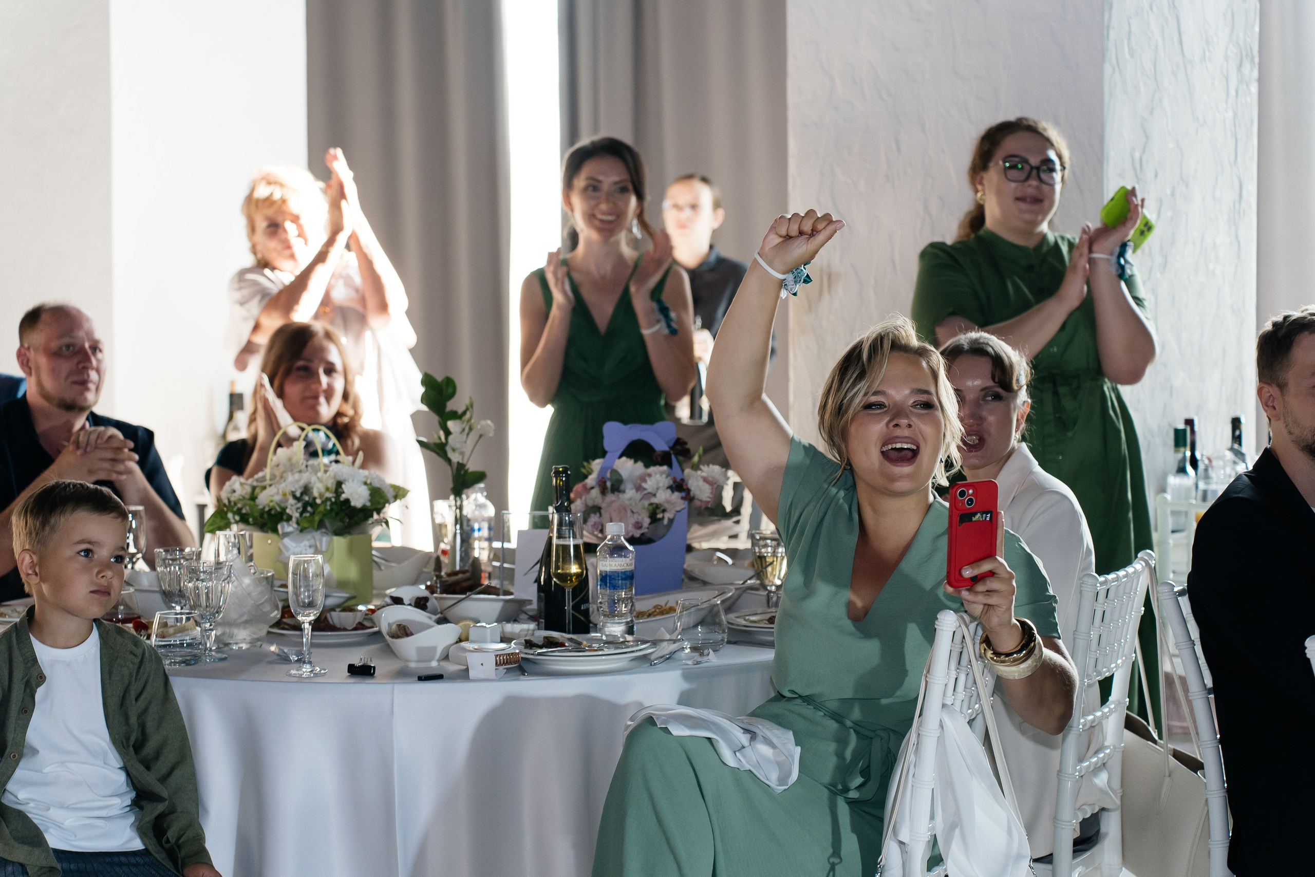 В отели. Для тех, кто не ждёт удачи, а создаёт её. Каждая фотосессия — это твой момент, твой стиль, твой успех. 📸