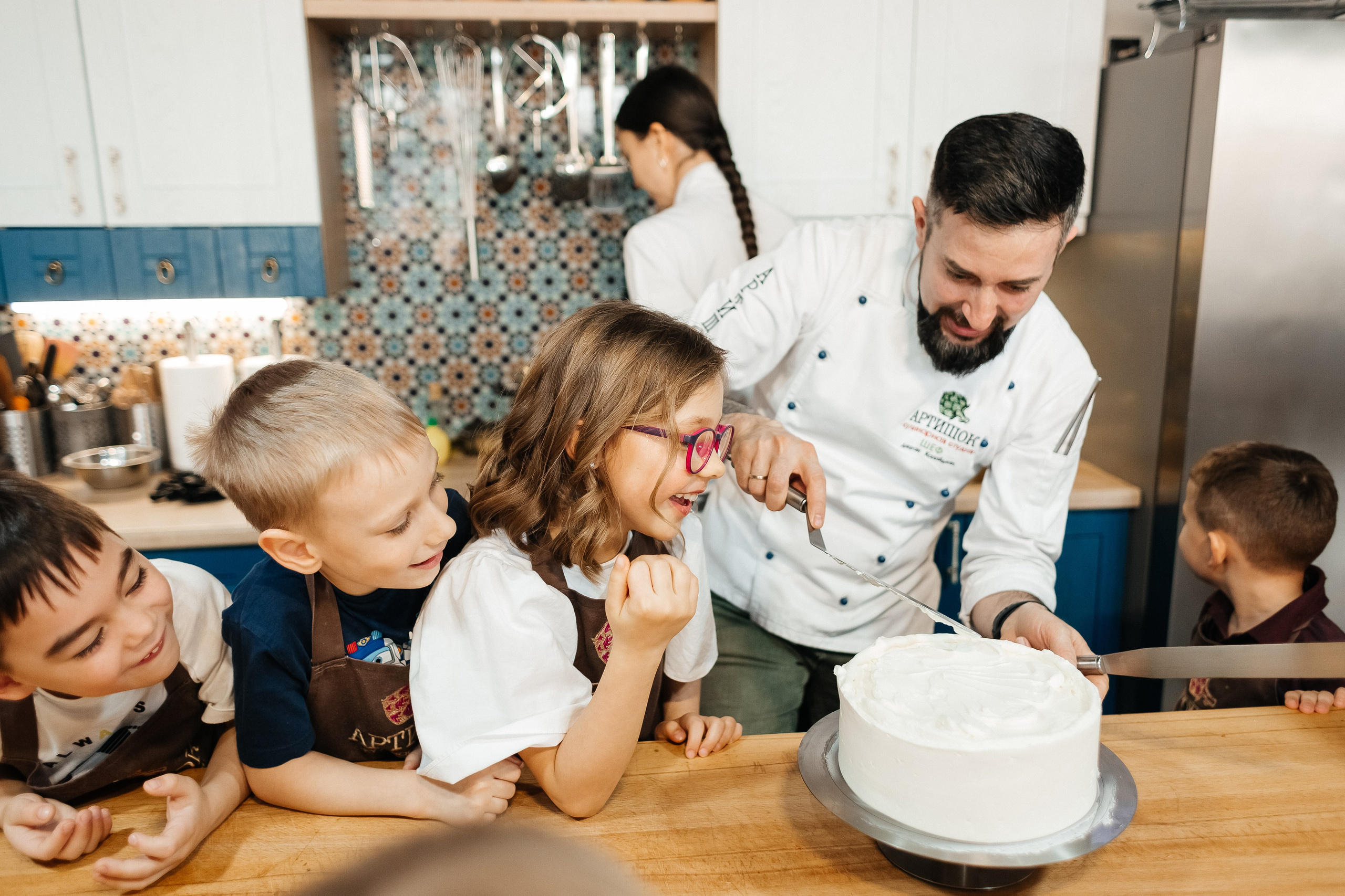 Детский мастер-класс в «АРТиШОК». Фотограф Кемерово | Сергей