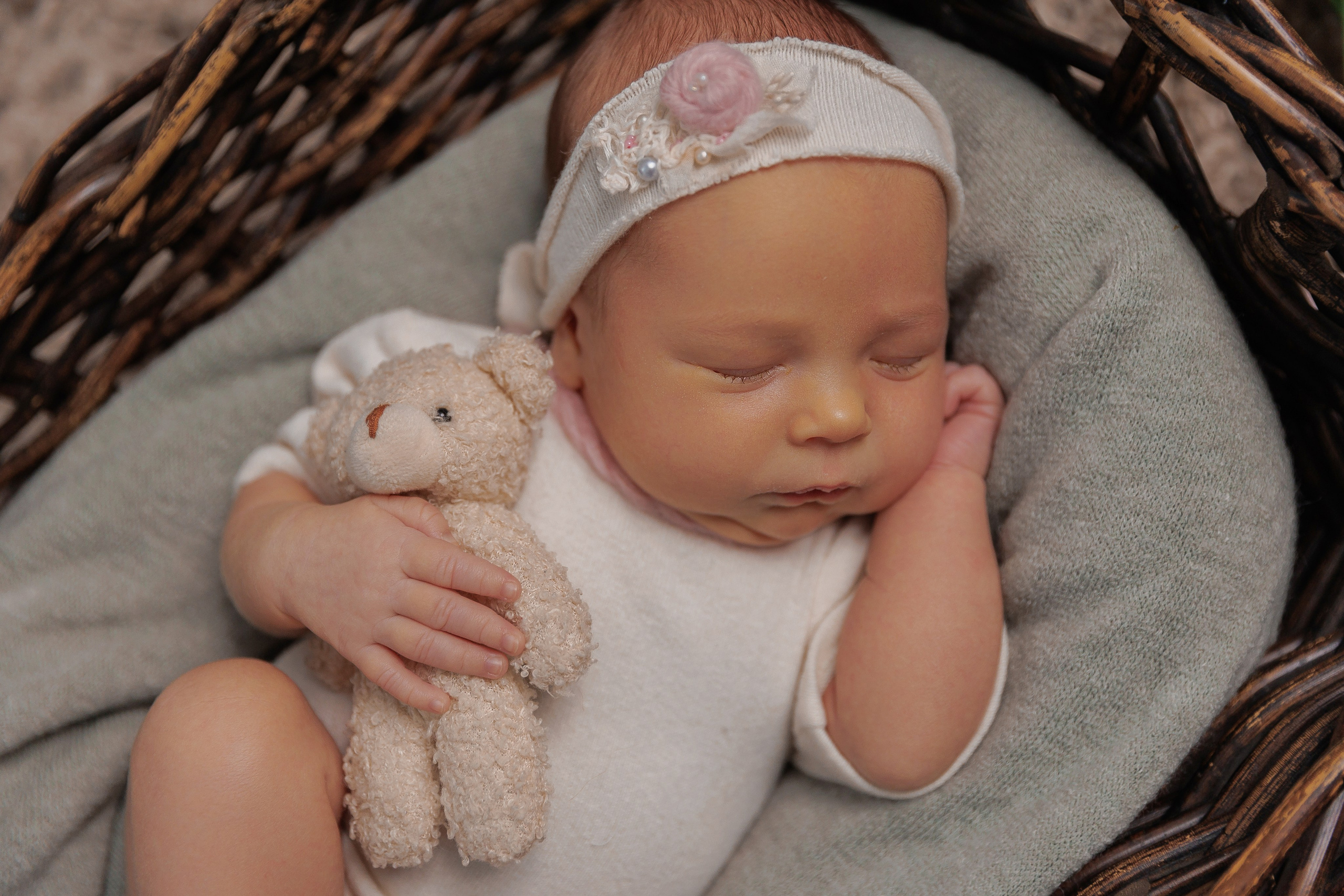 Newborn. Фотограф Лодейное Поле Екатерина Герасимова в Санкт-Петербурге и Лен. области