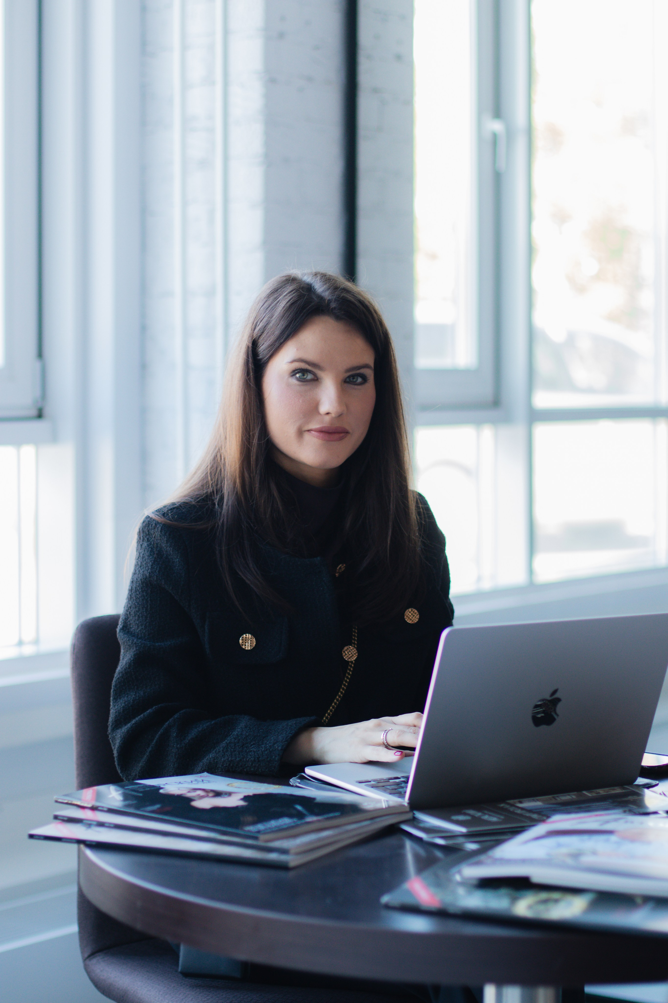 Бизнес завтрак, бизнес встреча. Индивидуальный фотограф Новосибирск Настя