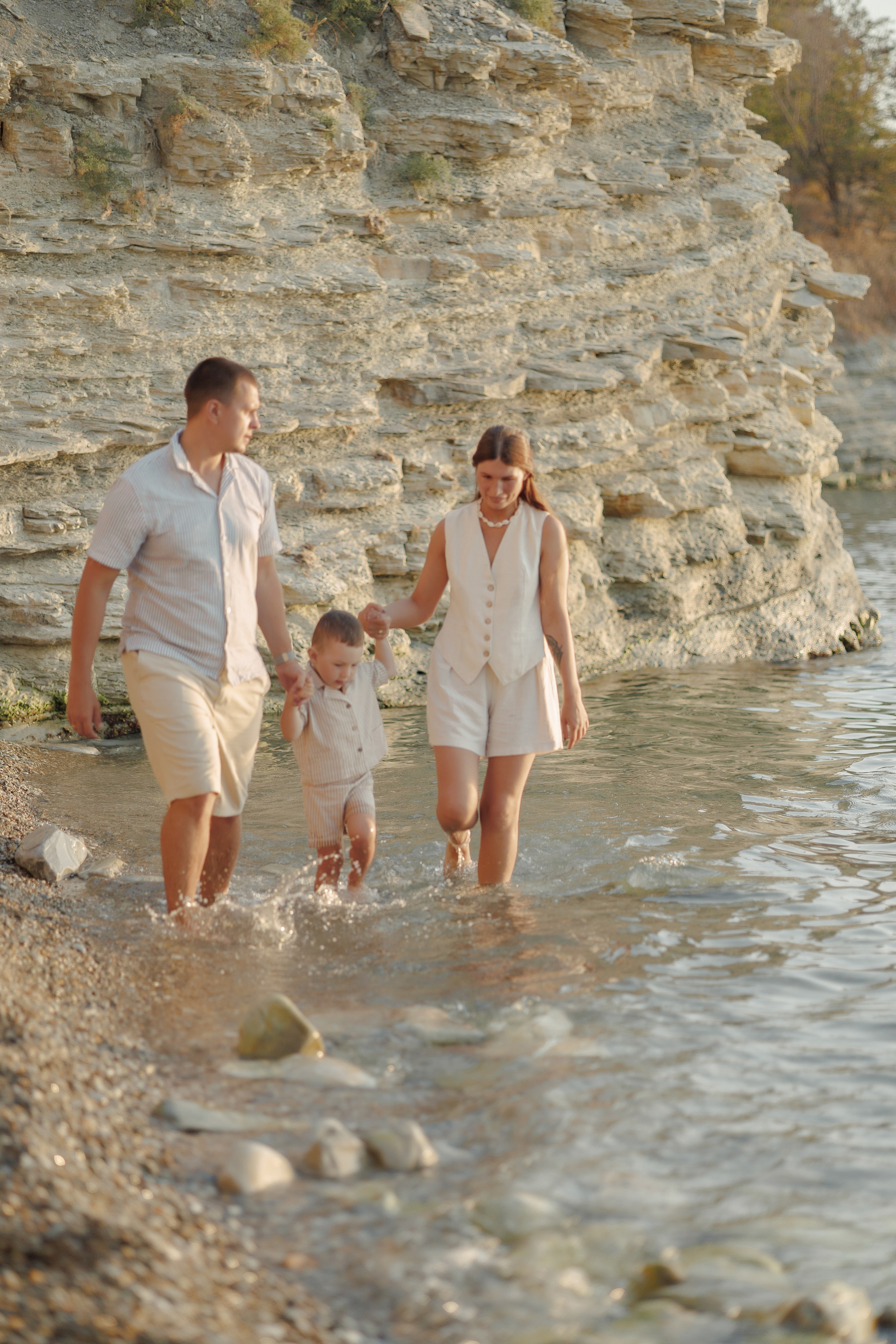 Закат на пляже Метрополь. Семейный и портретный фотограф в Геленджике Любовь Бодрова