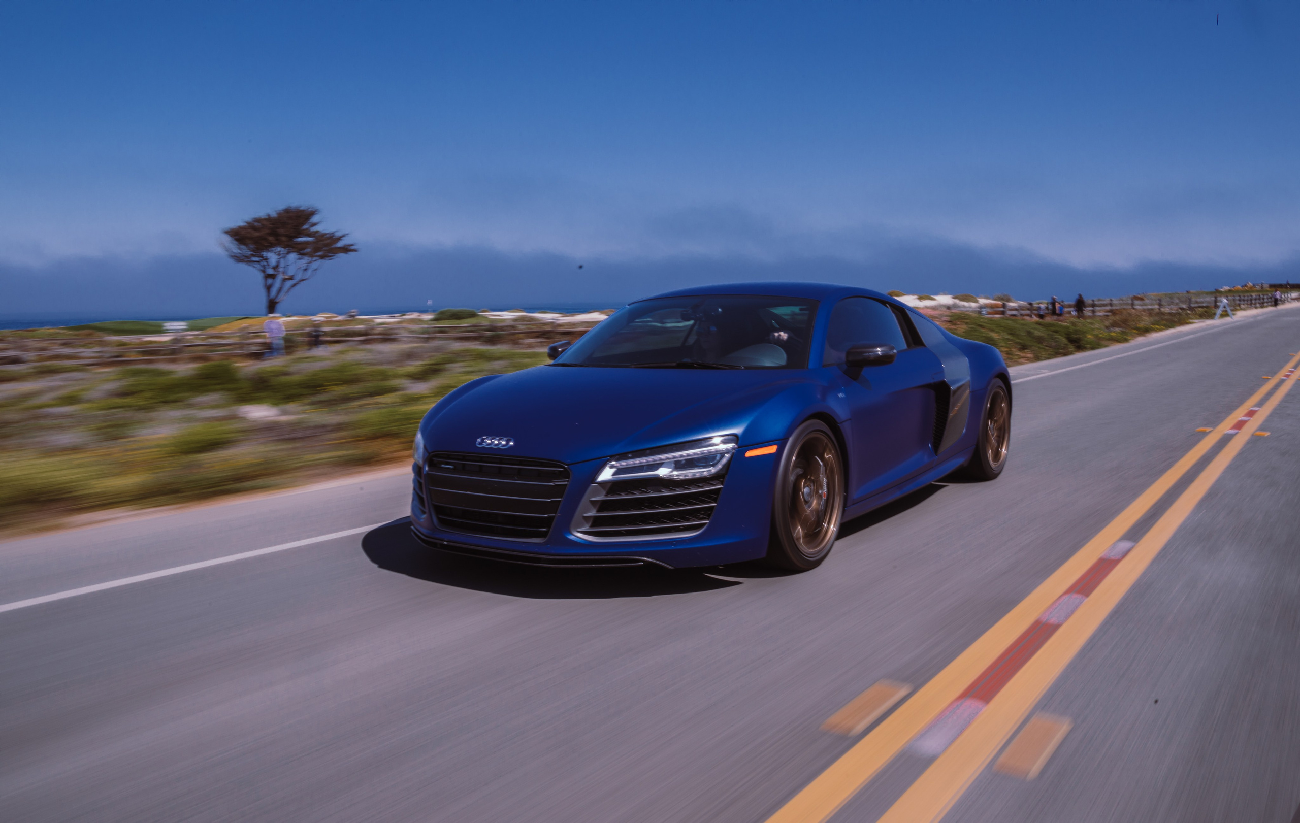 2013 Audi R8 V10. Mixturecaptures