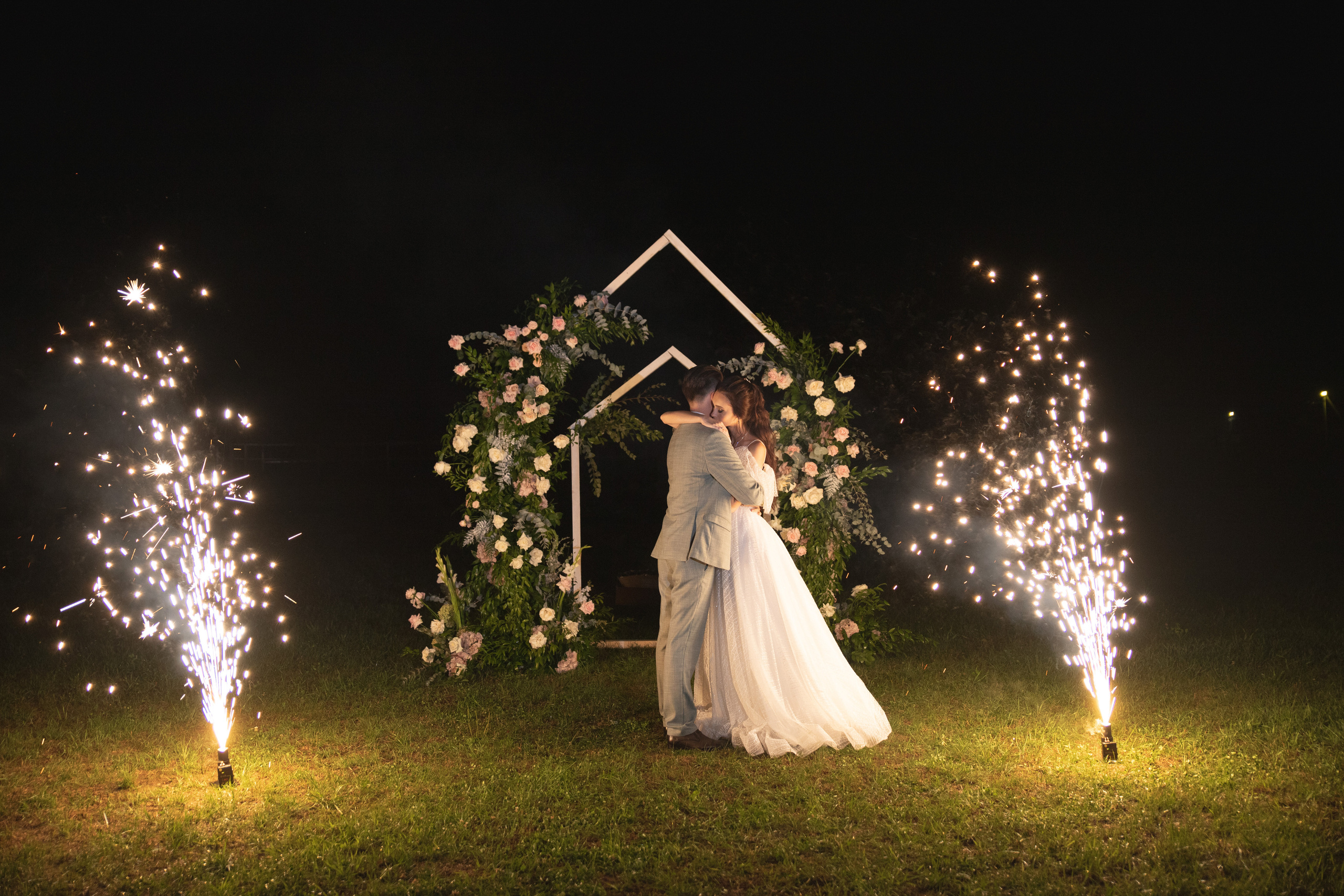 Денис и Полина. Организация и координация свадебных и семейных торжеств