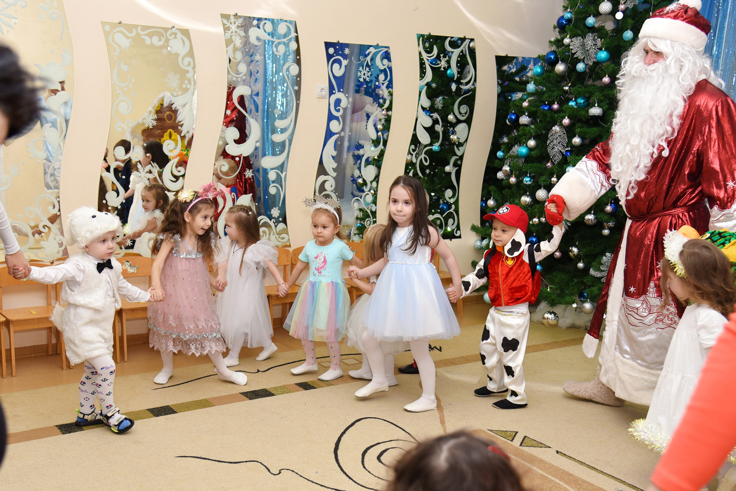 НОВОГОДНИЙ УТРЕННИК. Phoenix-studio1.ru