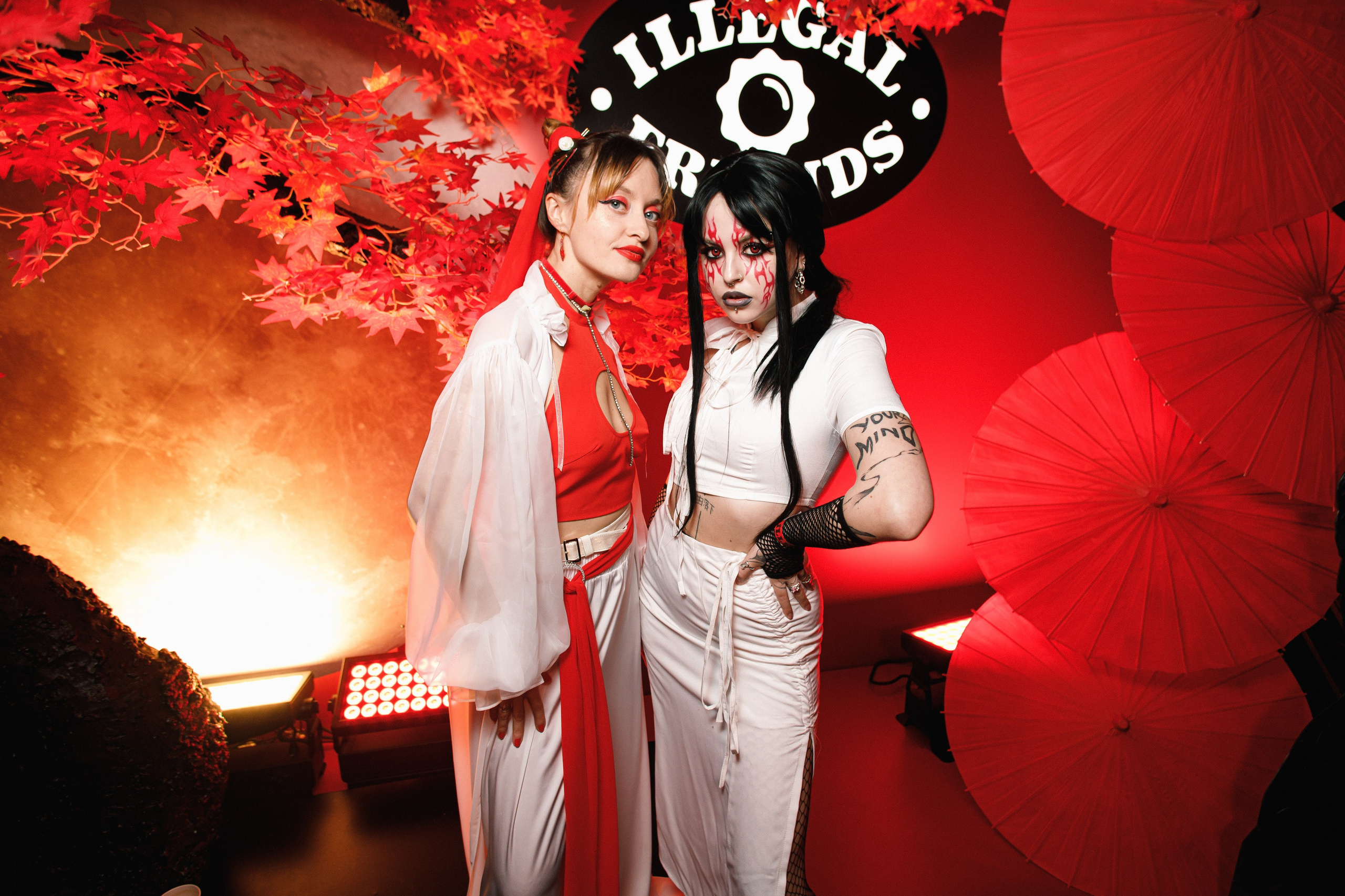 ILLEGAL FRIENDS | ASIA. СВОИ. ФОТООТЧЕТЫ-СОБЫТИЯ-МЕСТА