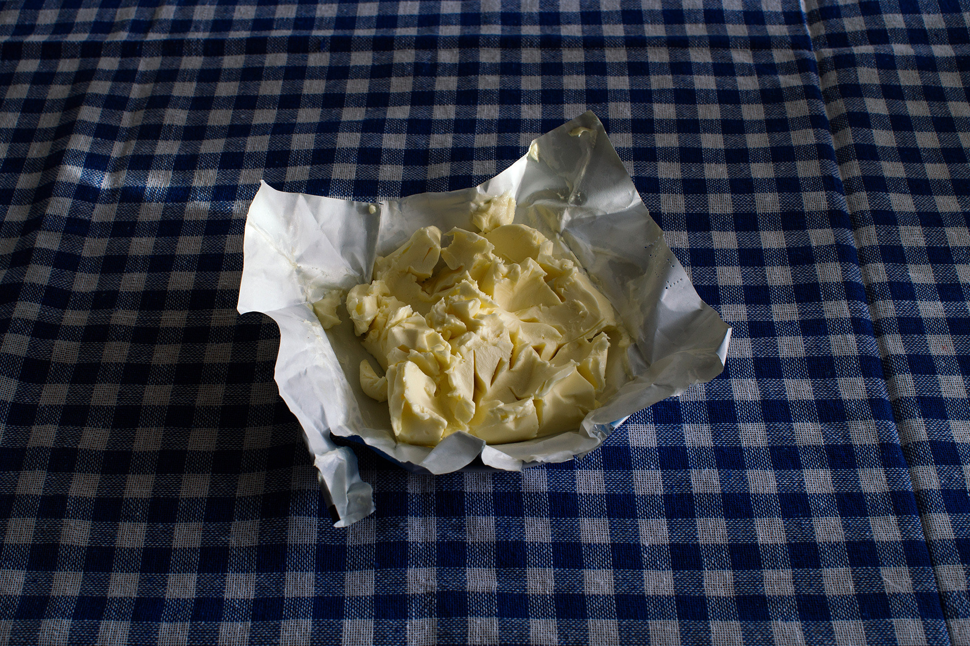 «Особенно меня волнует состояние здоровья жены. Я думаю, что единственная возможность спасения жены – скорая поездка за рубеж. Гибель ее была бы и моей гибелью.» из «Горький, Москва, далее везде» (1989