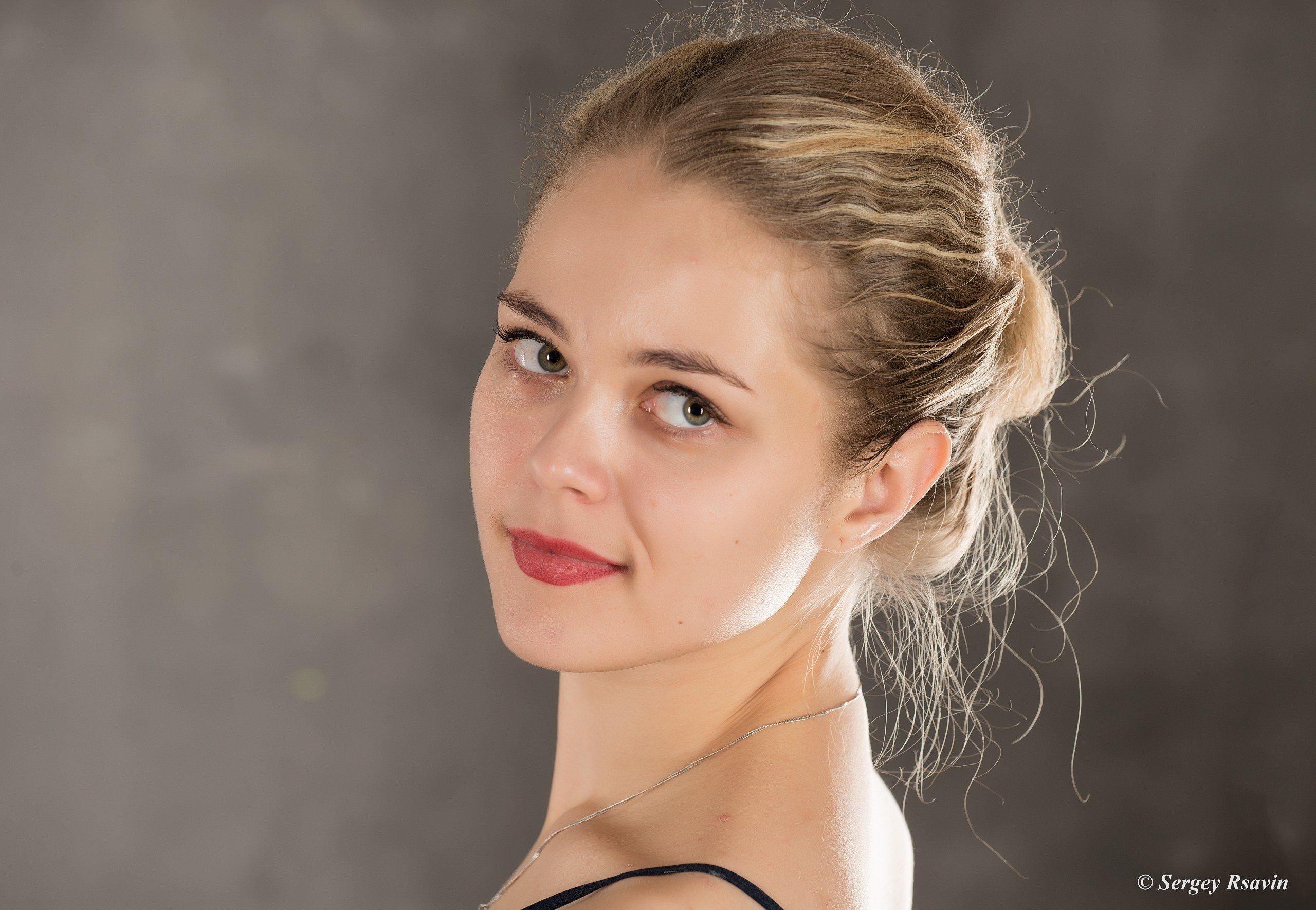 Женский портрет. Фотограф в Москве Сергей Рсавин