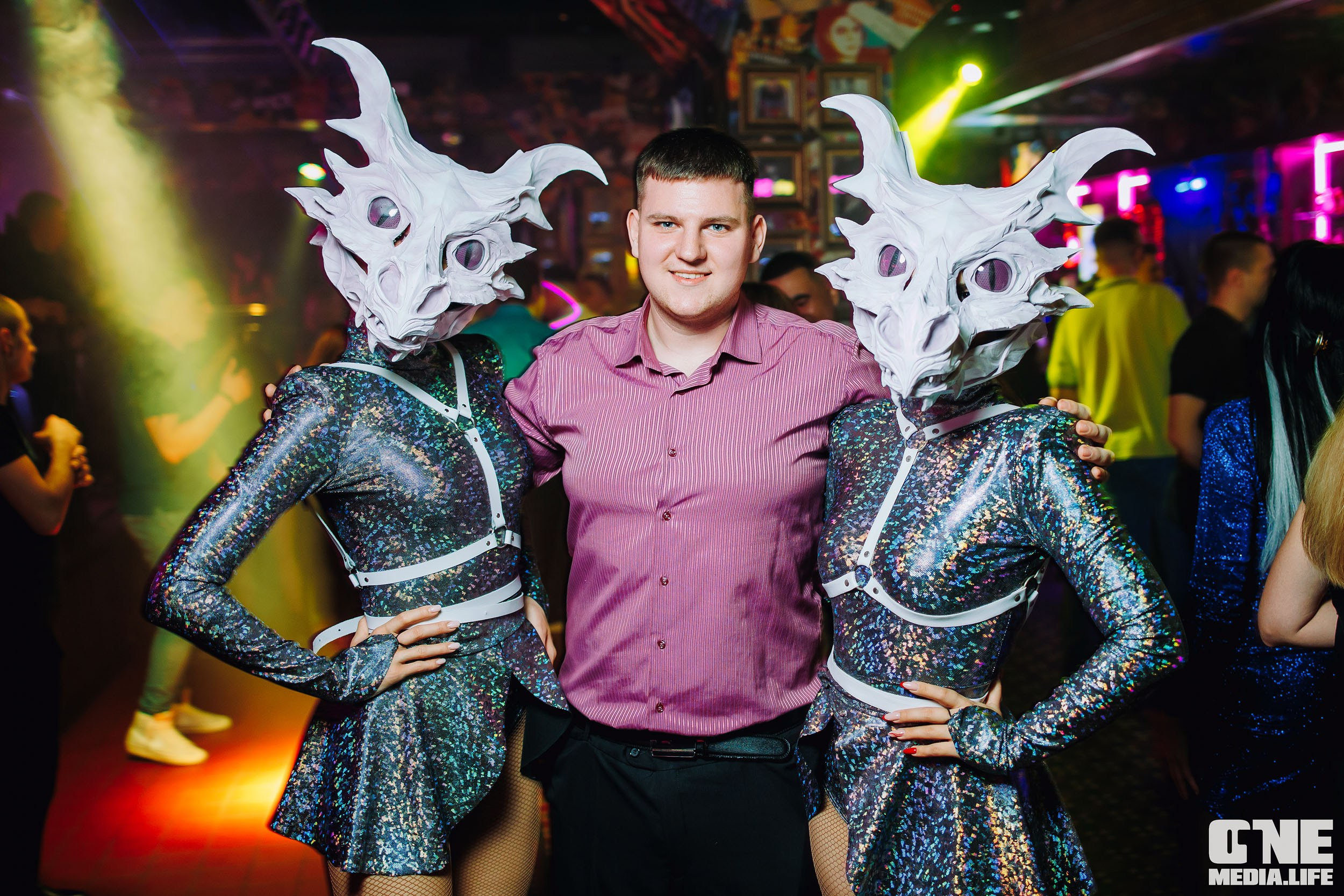 Фоторепортаж из бара XxxX. One Media Life: фоторепортажи, фотоотчеты с мероприятий и заведений