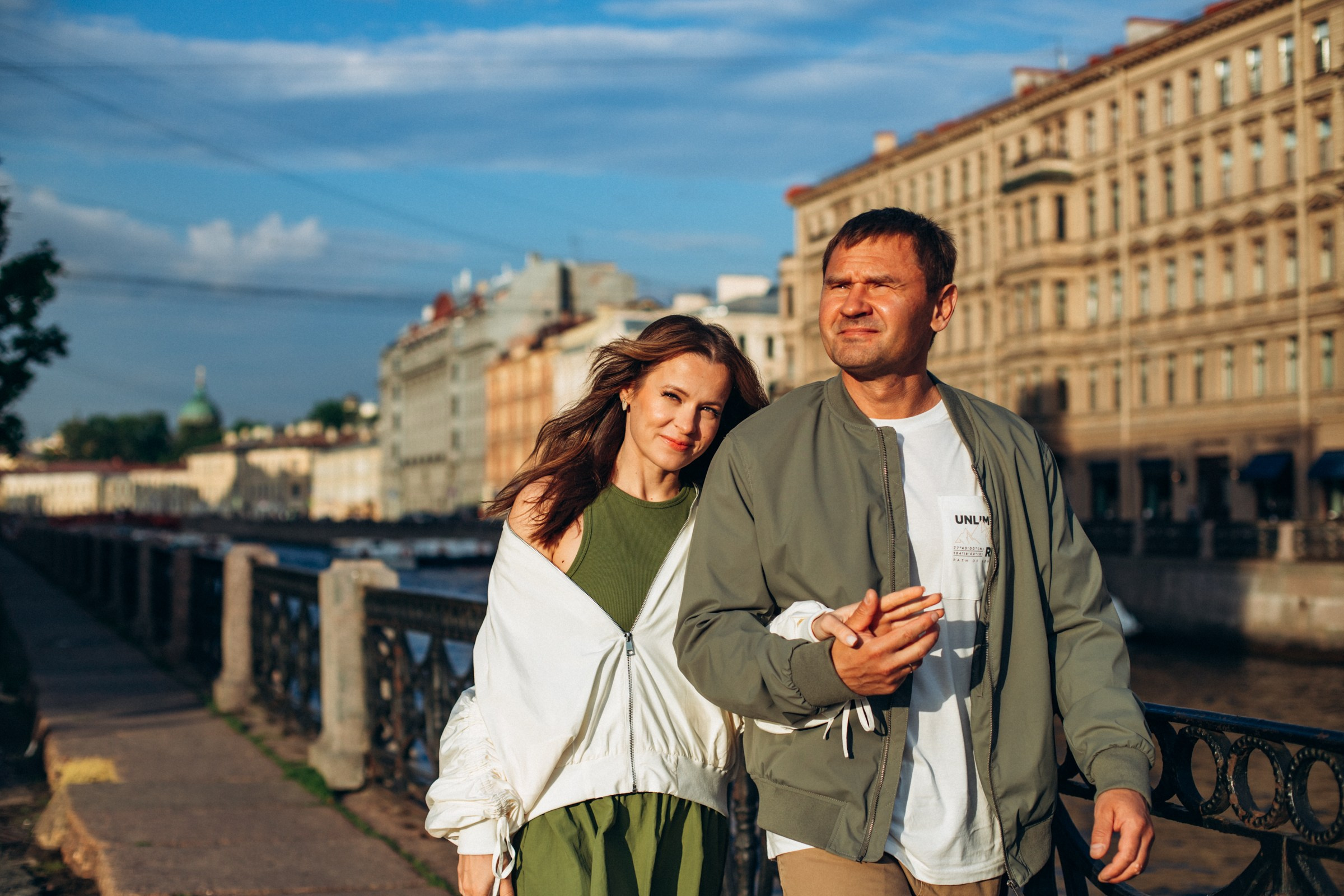 Сергей и Наталья в июне. Фотопрогулка в Петербурге. Индивидуальный и семейный фотограф в Санкт-Петербурге