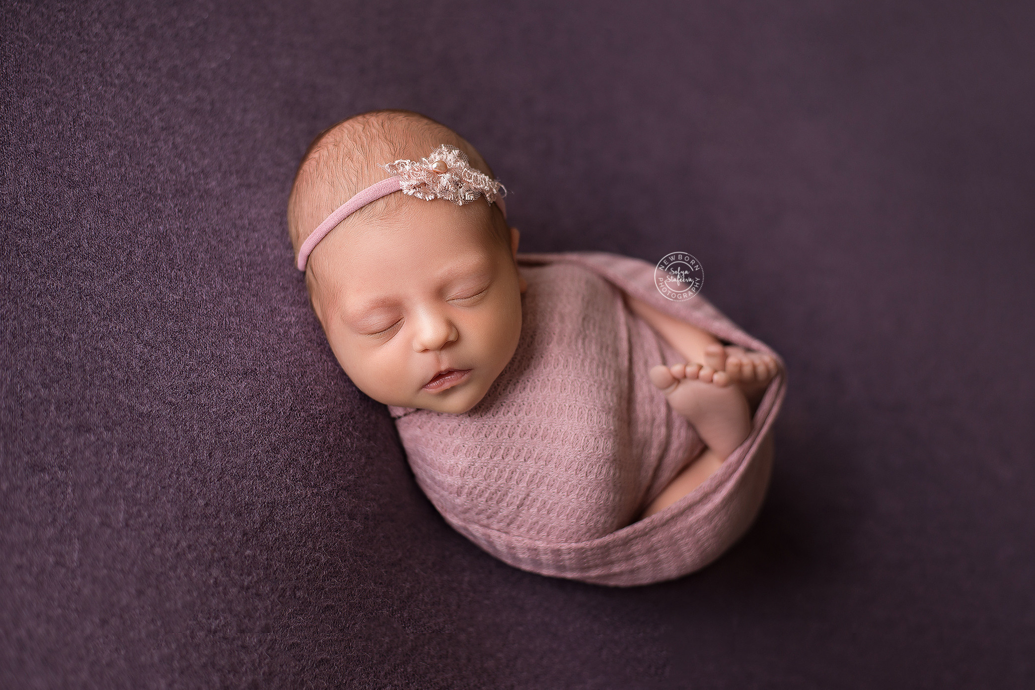 NEWBORN. Выпускные альбомы | Фотограф новорожденных в Омске Софья Стафеева