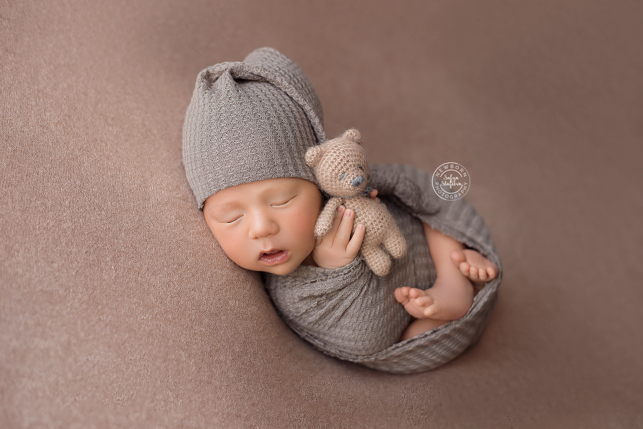 NEWBORN. Выпускные альбомы | Фотограф новорожденных в Омске Софья Стафеева