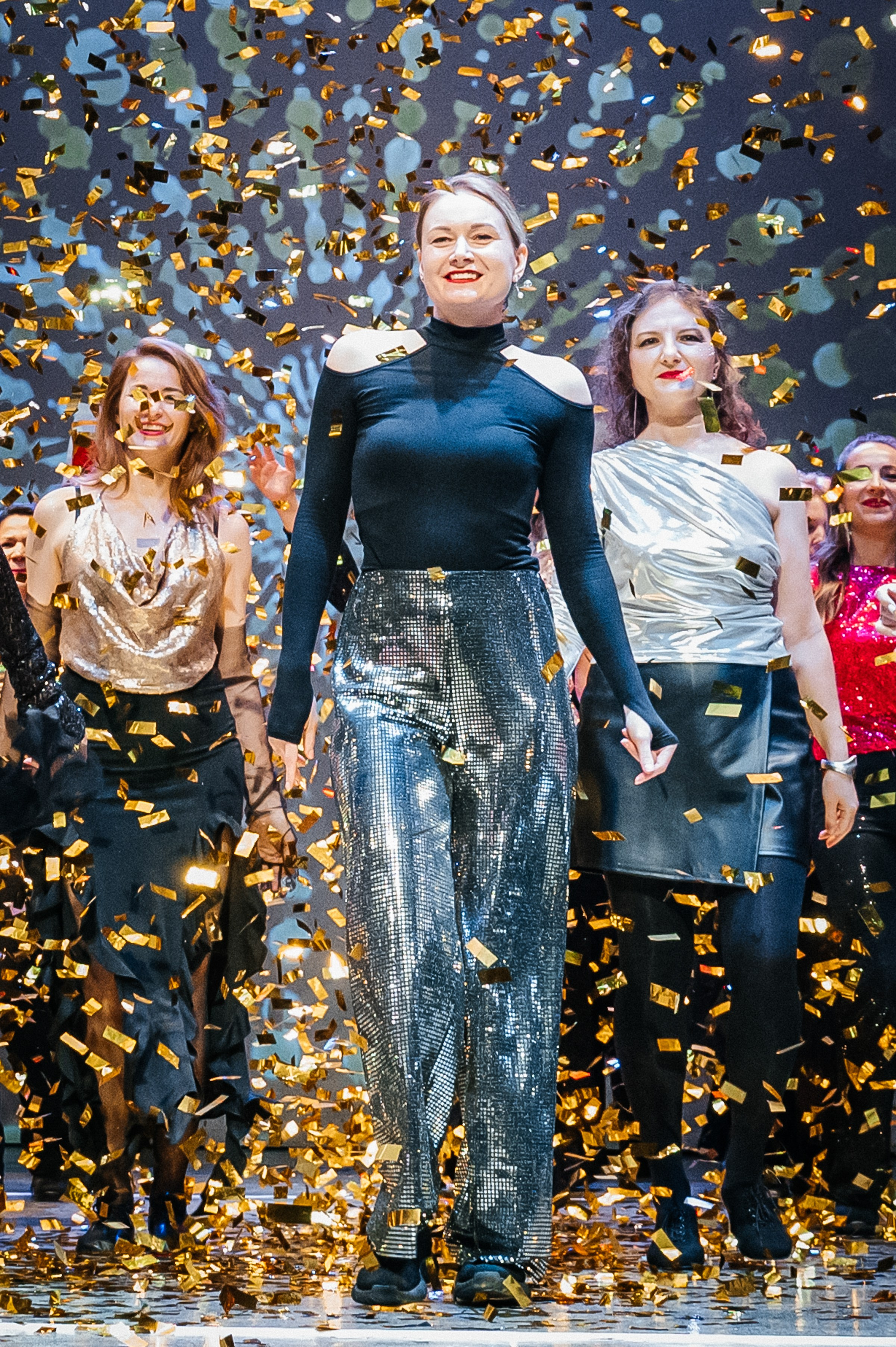 Танцы. Фотограф Елена Рогашкова