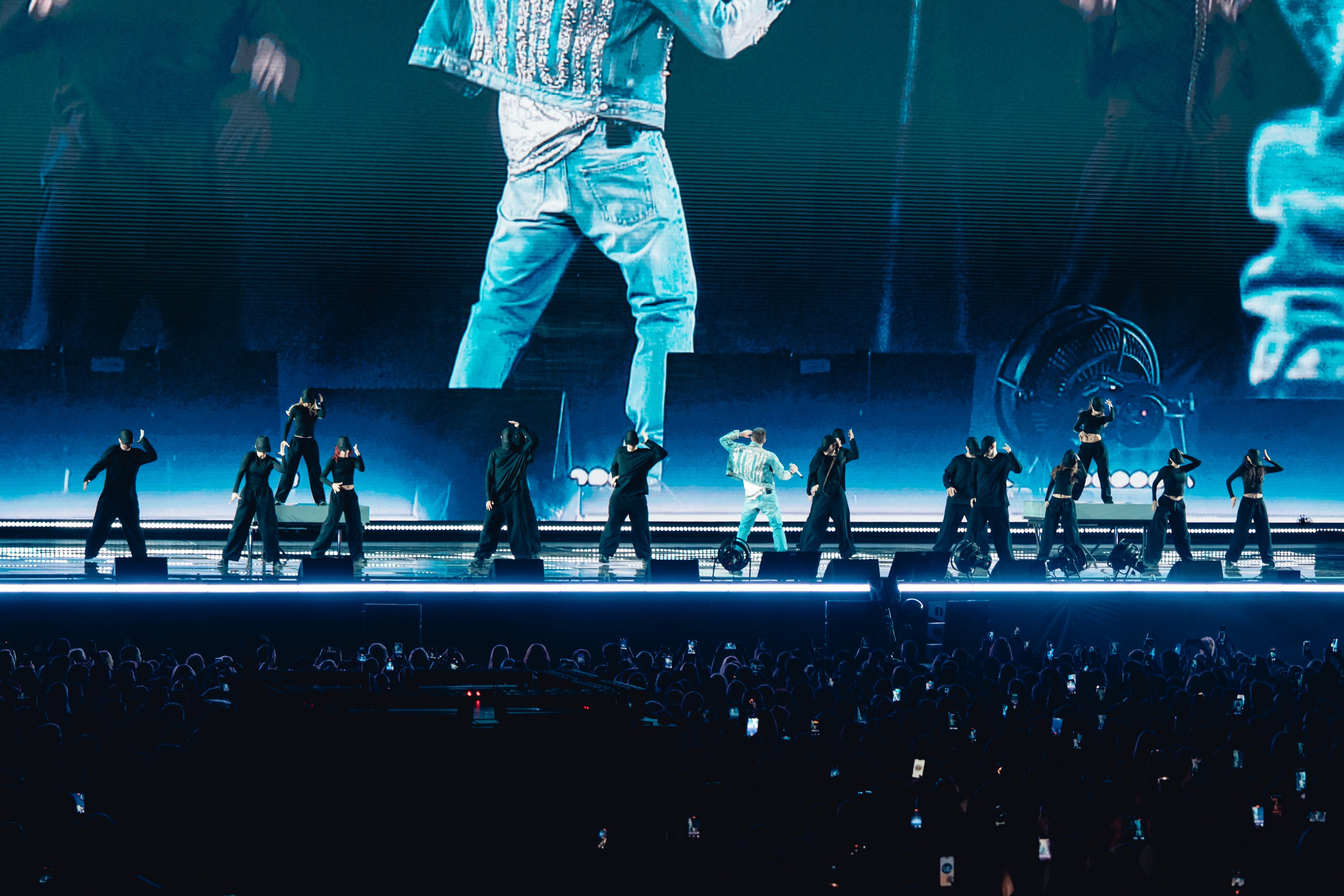 Дима Билан. Магия музыки в кадре: Концертная Фотография