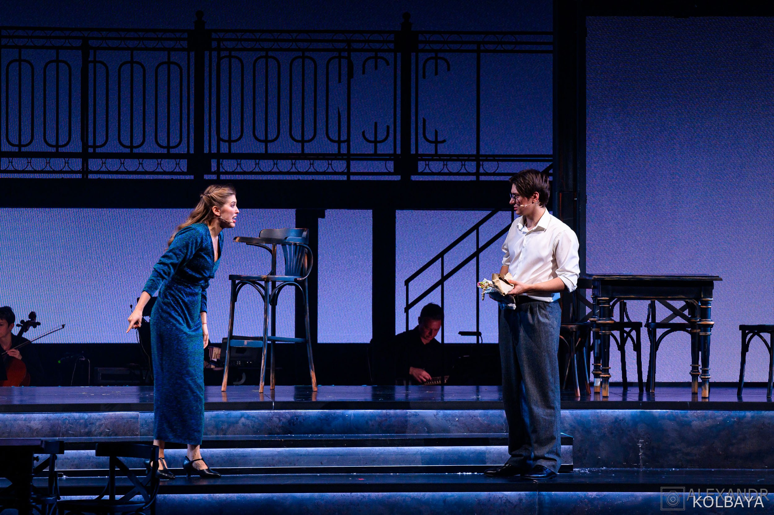 Фоторепортаж с мюзикла Вальс-Бостон 18 сентября 2025 года. Концертный и театральный репортажный фотограф в Москве Александр Колбая