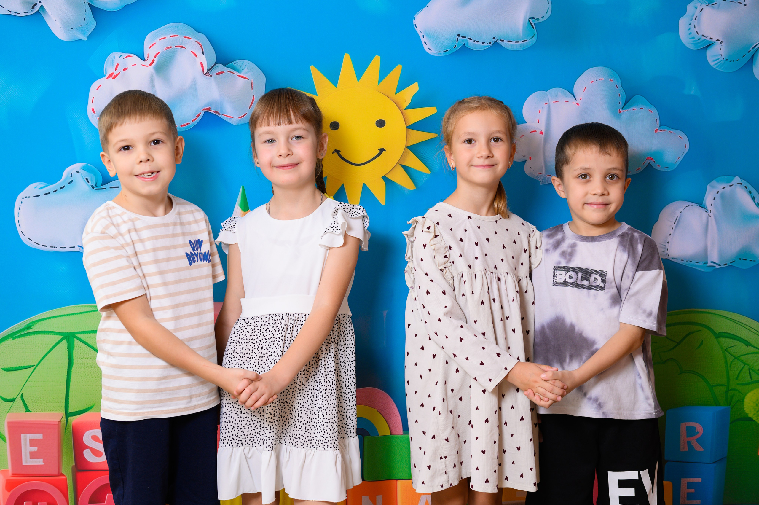 Фотосессия на выпускные альбомы для детского сада. Выпускные альбомы Искитим Бердск Новосибирск