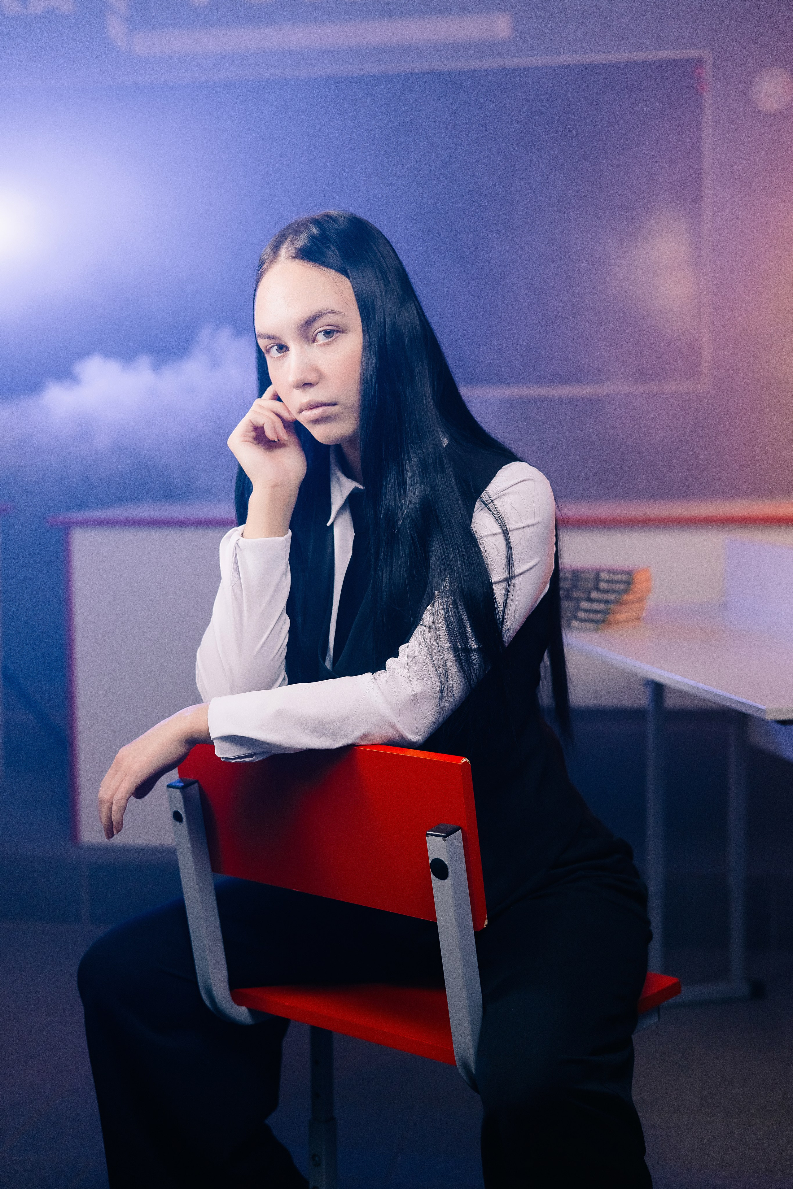 Индивидуальная фотосессия для 11 «Б» класса в 2025 году | Пущино. Выпускные альбомы в Серпухове