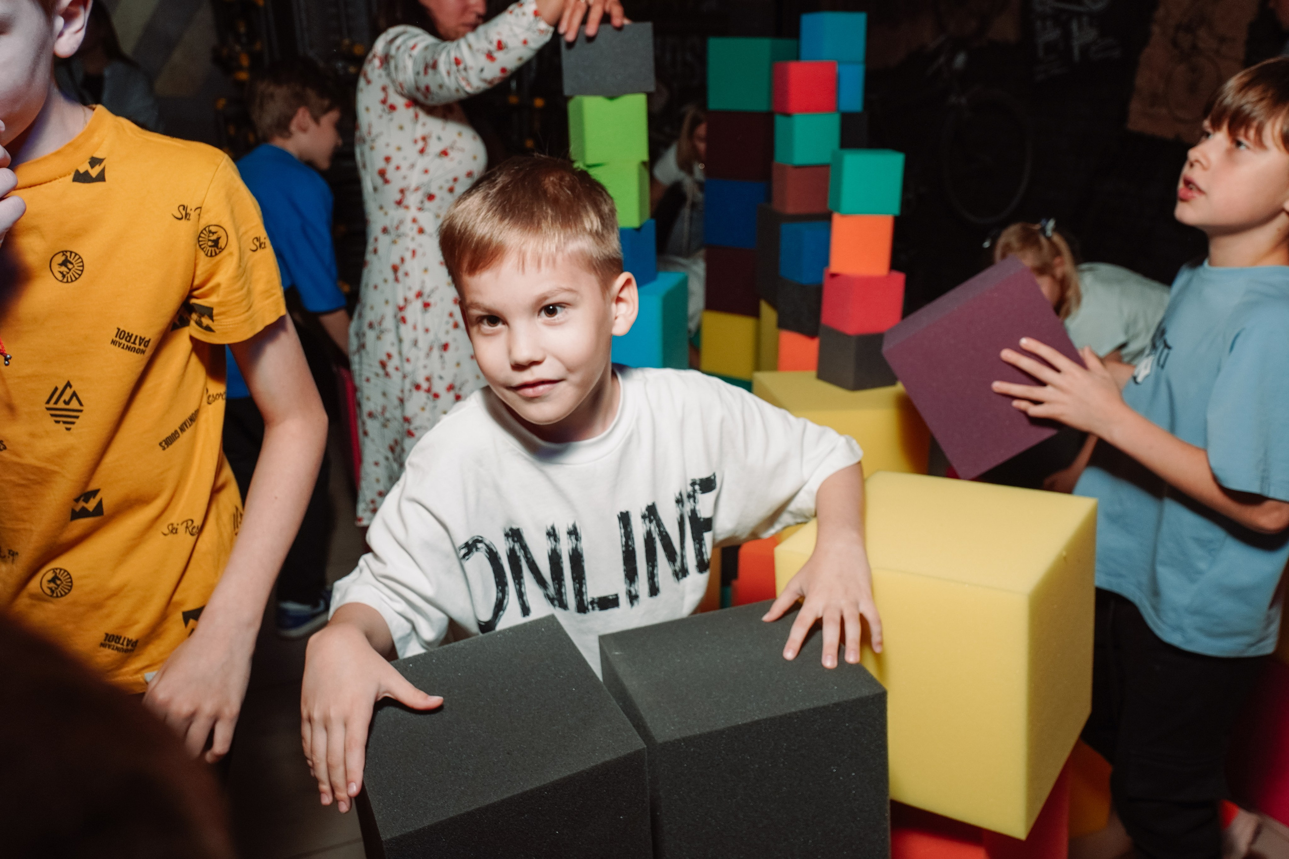 PEKA_POHUDEL. Фото | Видео Контент Мишель Ватаманюк