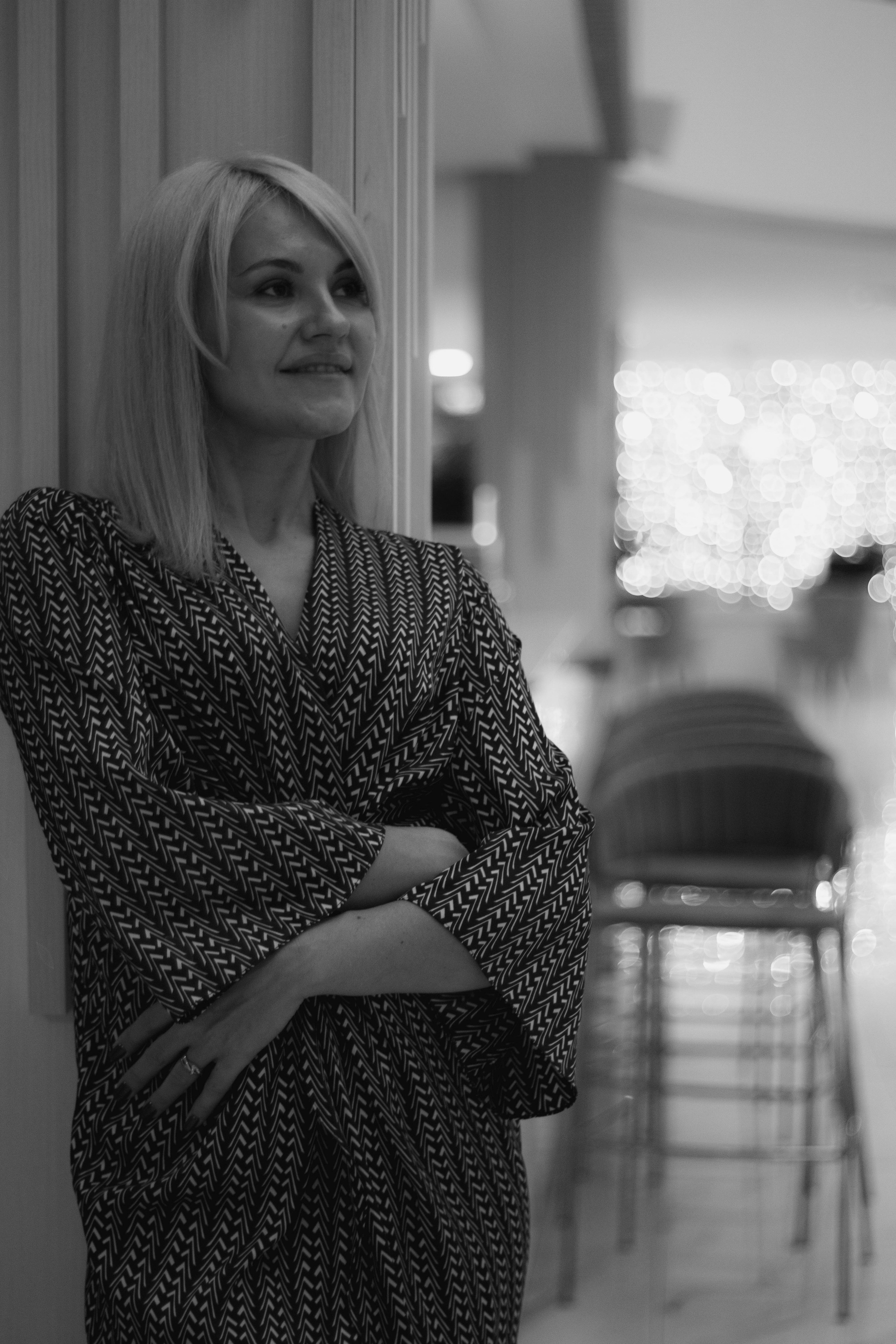 «Парящие чувства». Уличный фотограф Города N