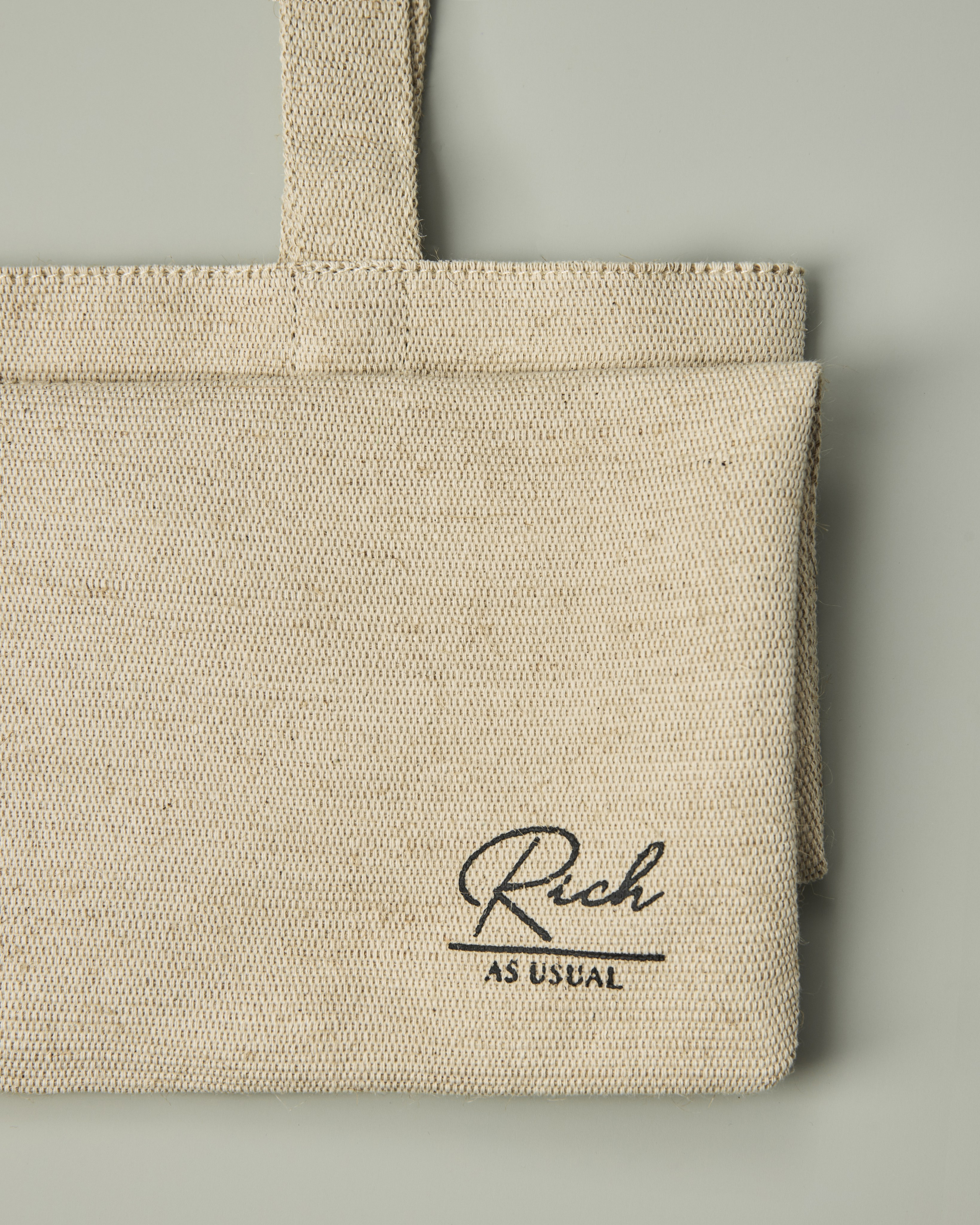 Rich as Usual. Фотограф для маркетплейсов в Москве Озерова Кристина