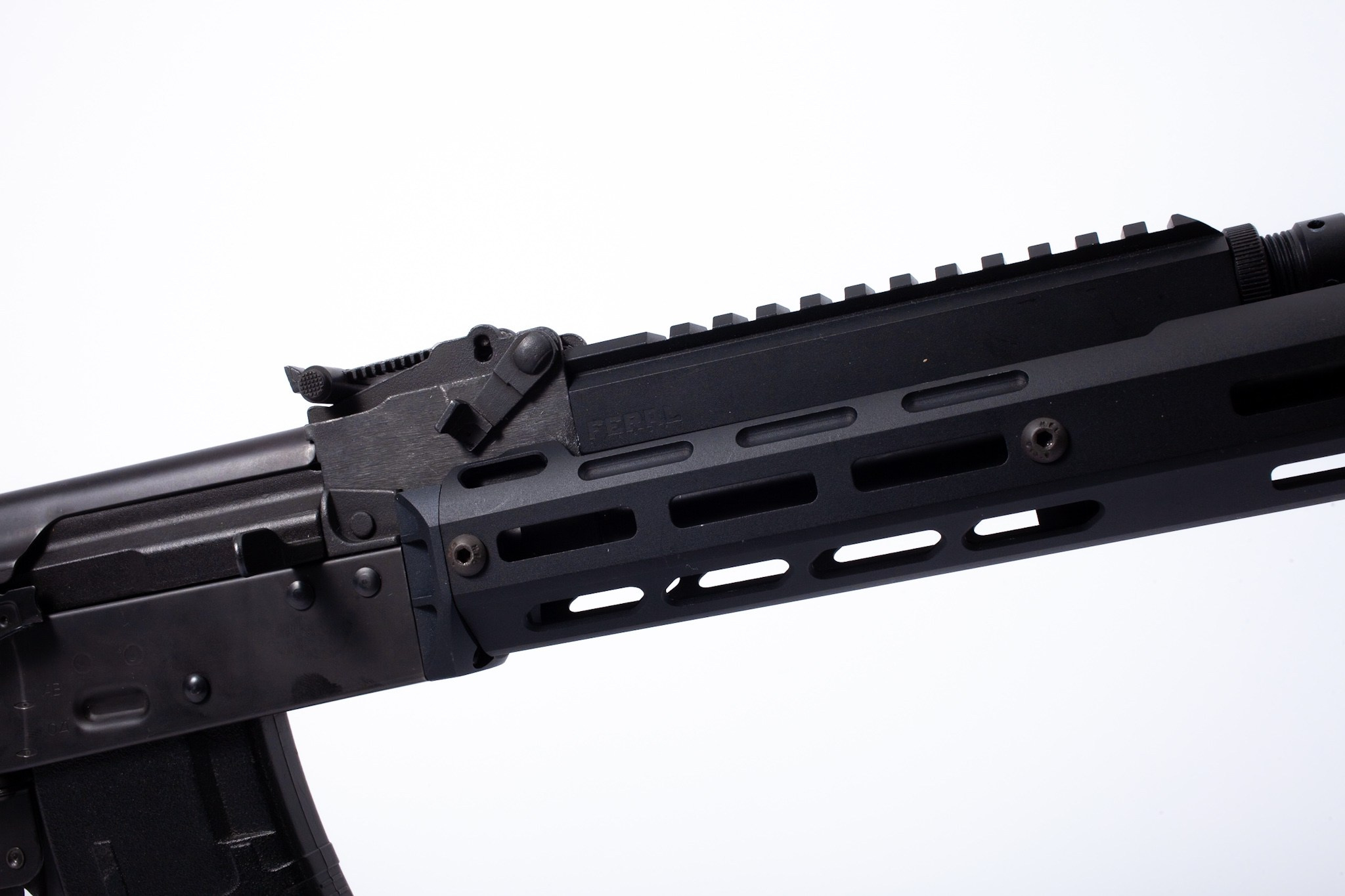 тактический страйкбольный обвес feral 