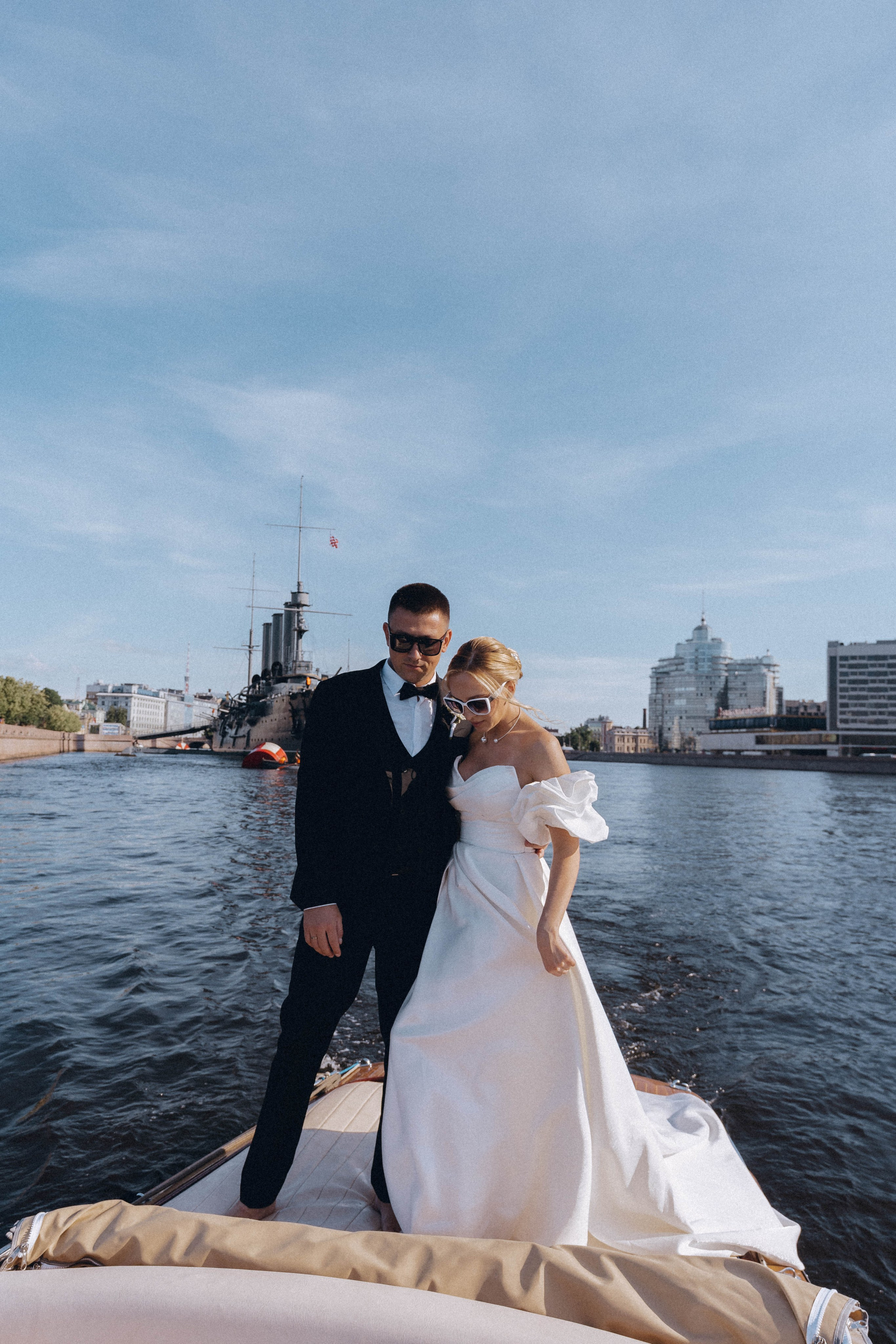 СВАДЕНБНАЯ СЬЕМКА НА КАТЕРЕ ПО КАНАЛАМ САНКТ-ПЕТЕРБУРГА И В АКВАТОРИИ НЕВЫ. Профессиональный фотограф, Санкт-Петербург — Виктория Богомолова