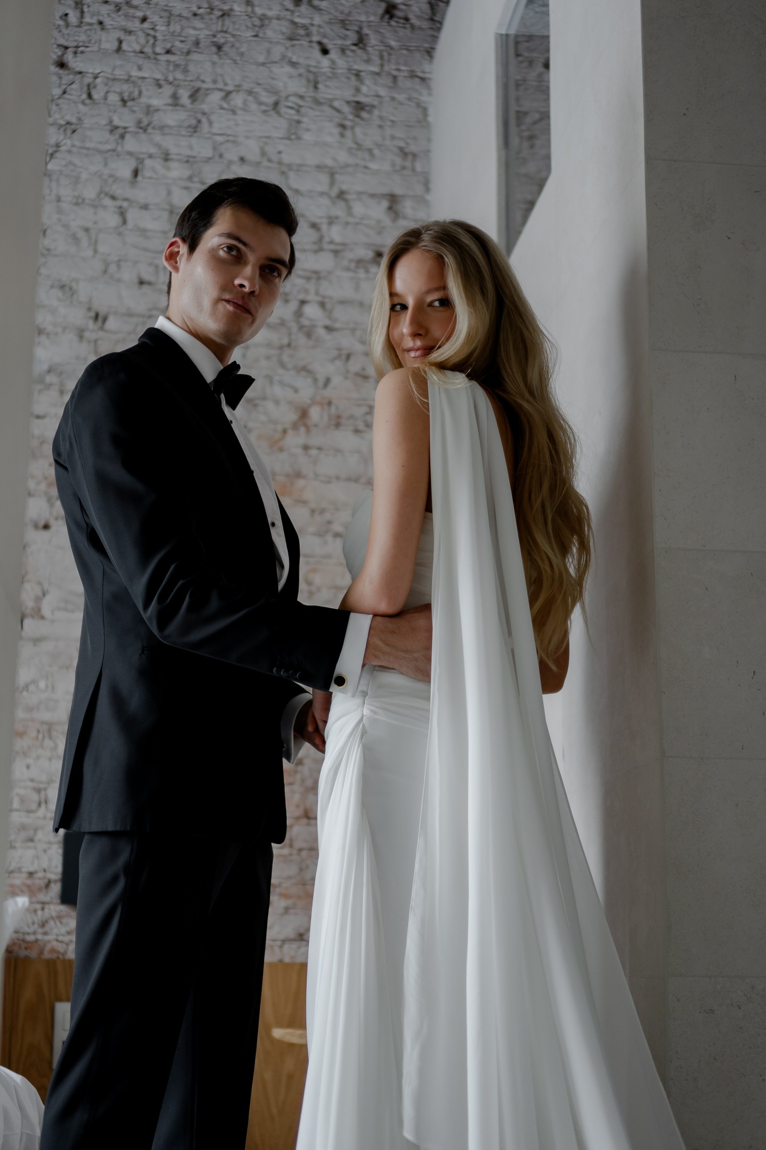 ЭЛЕГАНТНАЯ СВАДБЕНАЯ СЬЕМКА ЖЕНИХА И НЕВЕСТЫ В ДОРОГОМ ОТЕЛЕ САНКТ-ПЕТЕРБУРГА. Профессиональный фотограф, Санкт-Петербург — Виктория Богомолова