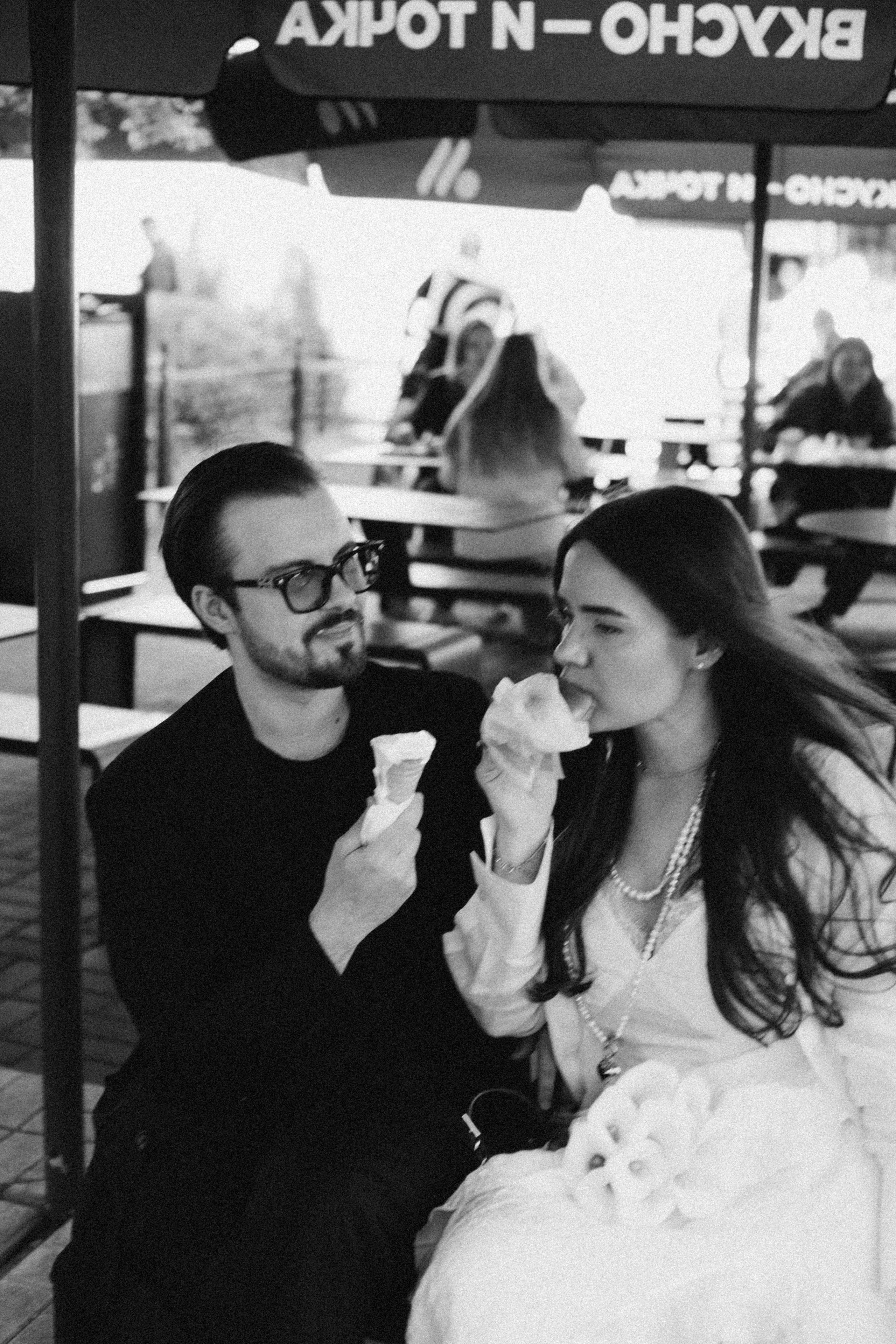 СВАДЕБНАЯ СЬЕМКА В ПАРКЕ ПОБЕДЫ И ПРОГУЛКА ПО МОСКОВСКОМУ ПРОСПЕКТУ. Профессиональный фотограф, Санкт-Петербург — Виктория Богомолова