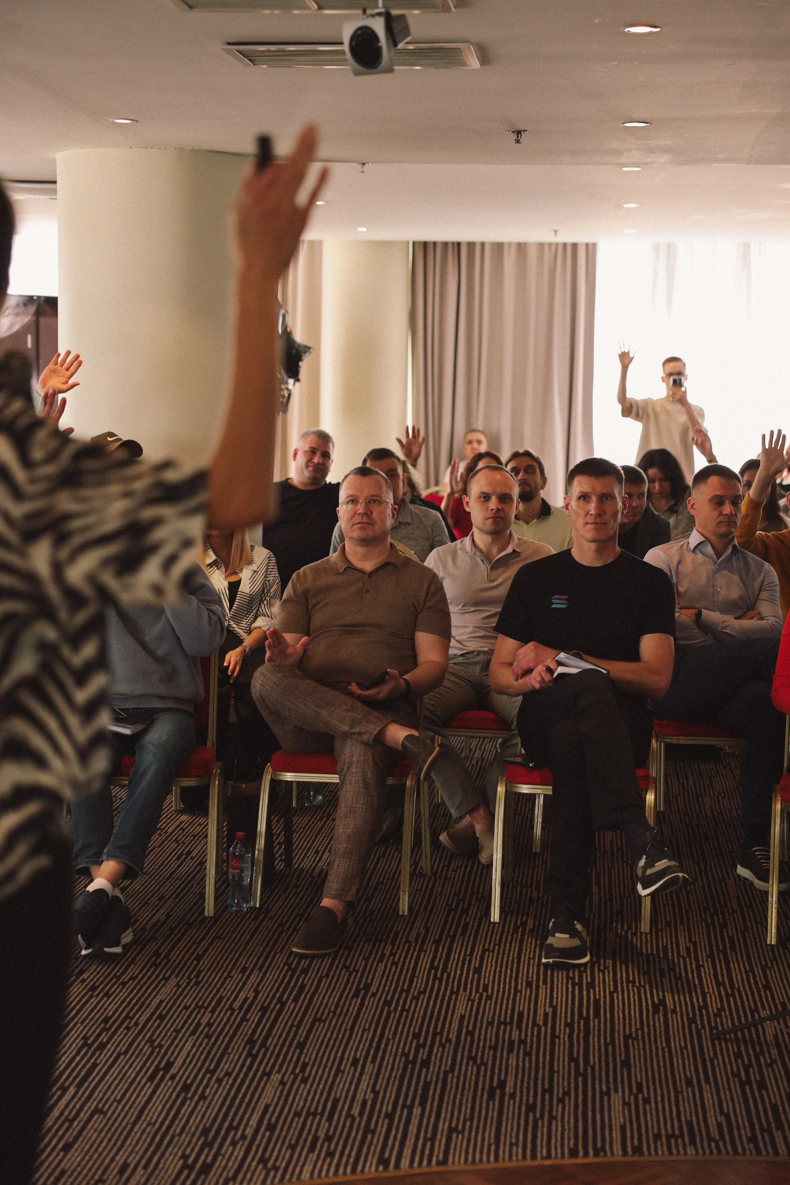 Конференция. Фотограф и контент-maker Диля Голубникова | Москва