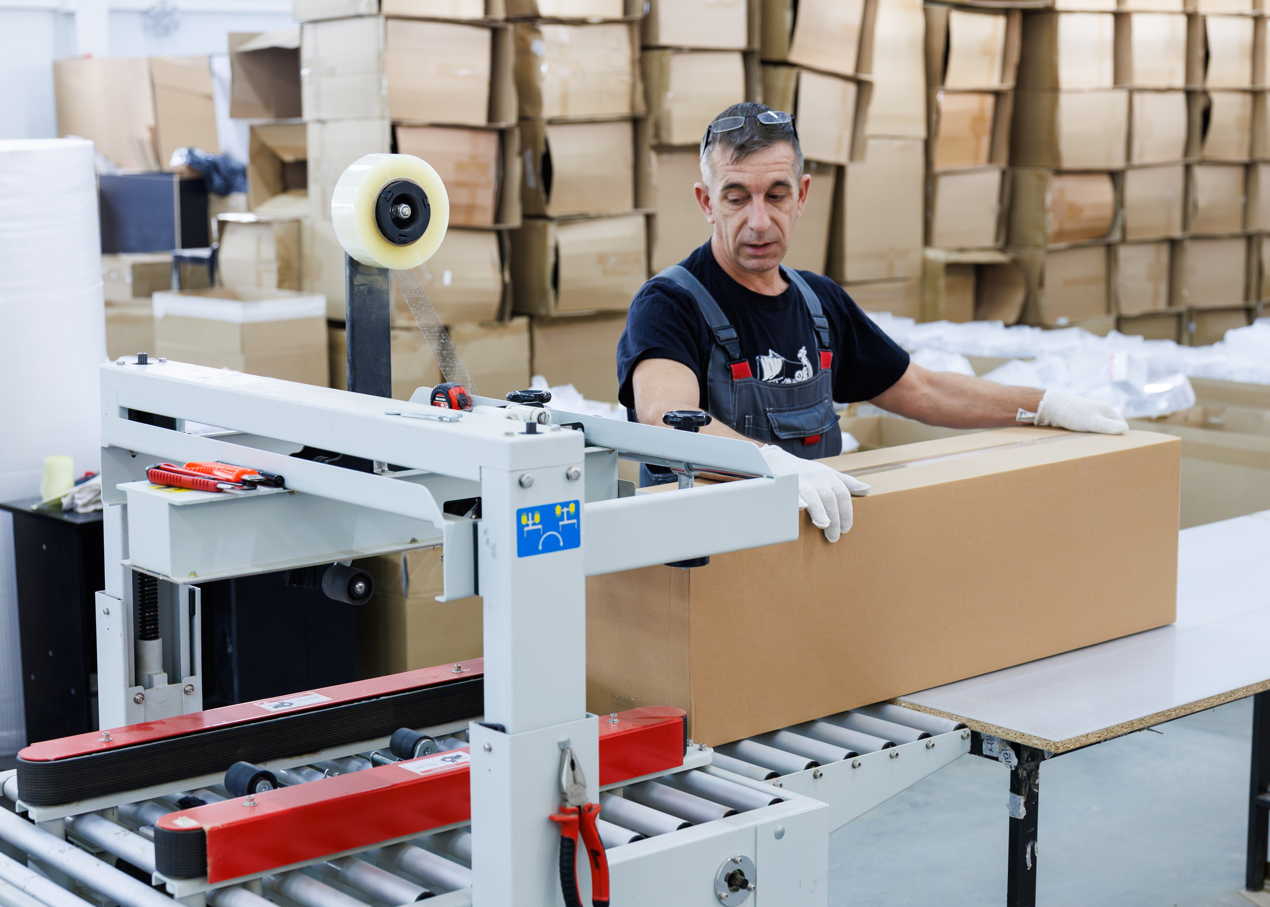 Съемка контента для рекламно-производственной фирмы «Дека» (2025). Репортажный и портретный фотограф в Ярославле Константин Горбачев