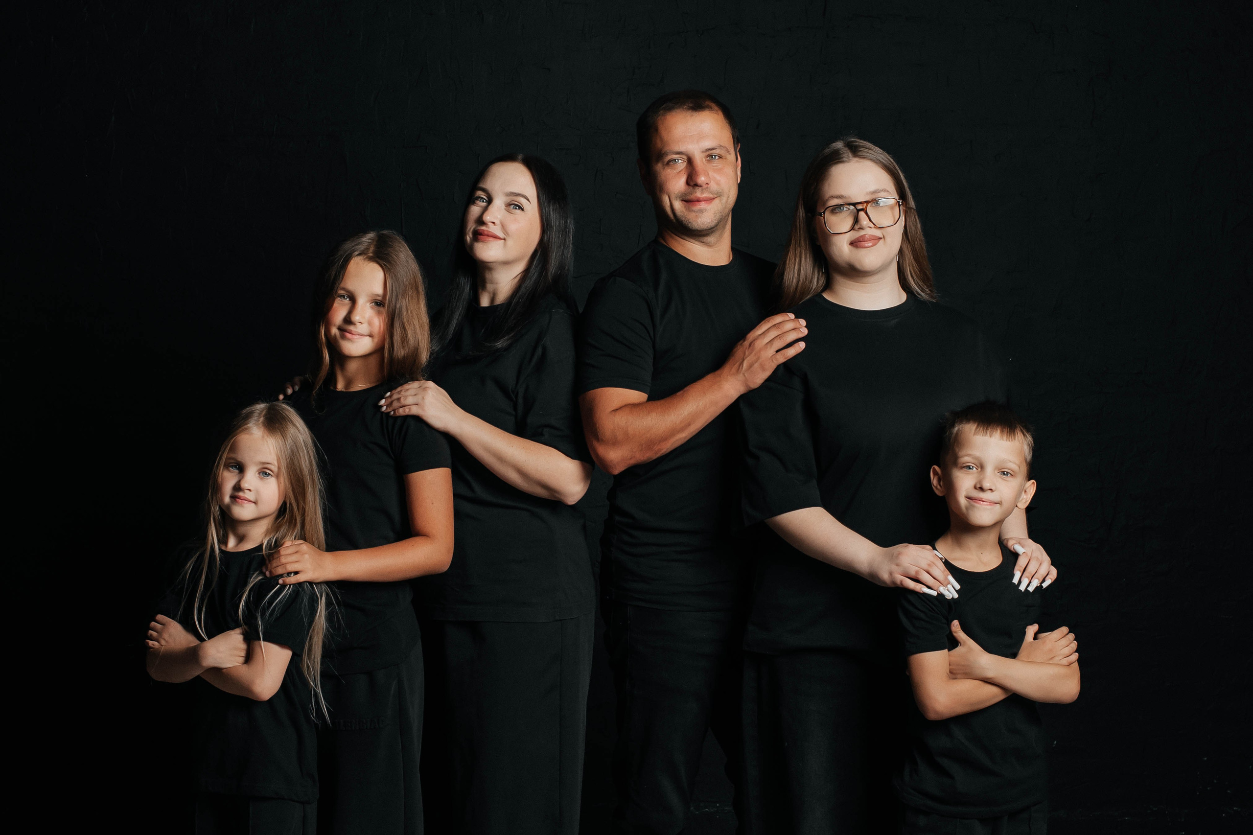 Семейная съёмка в студии. Свадебный и семейный фотограф г. Ярославль Савинская Анастасия