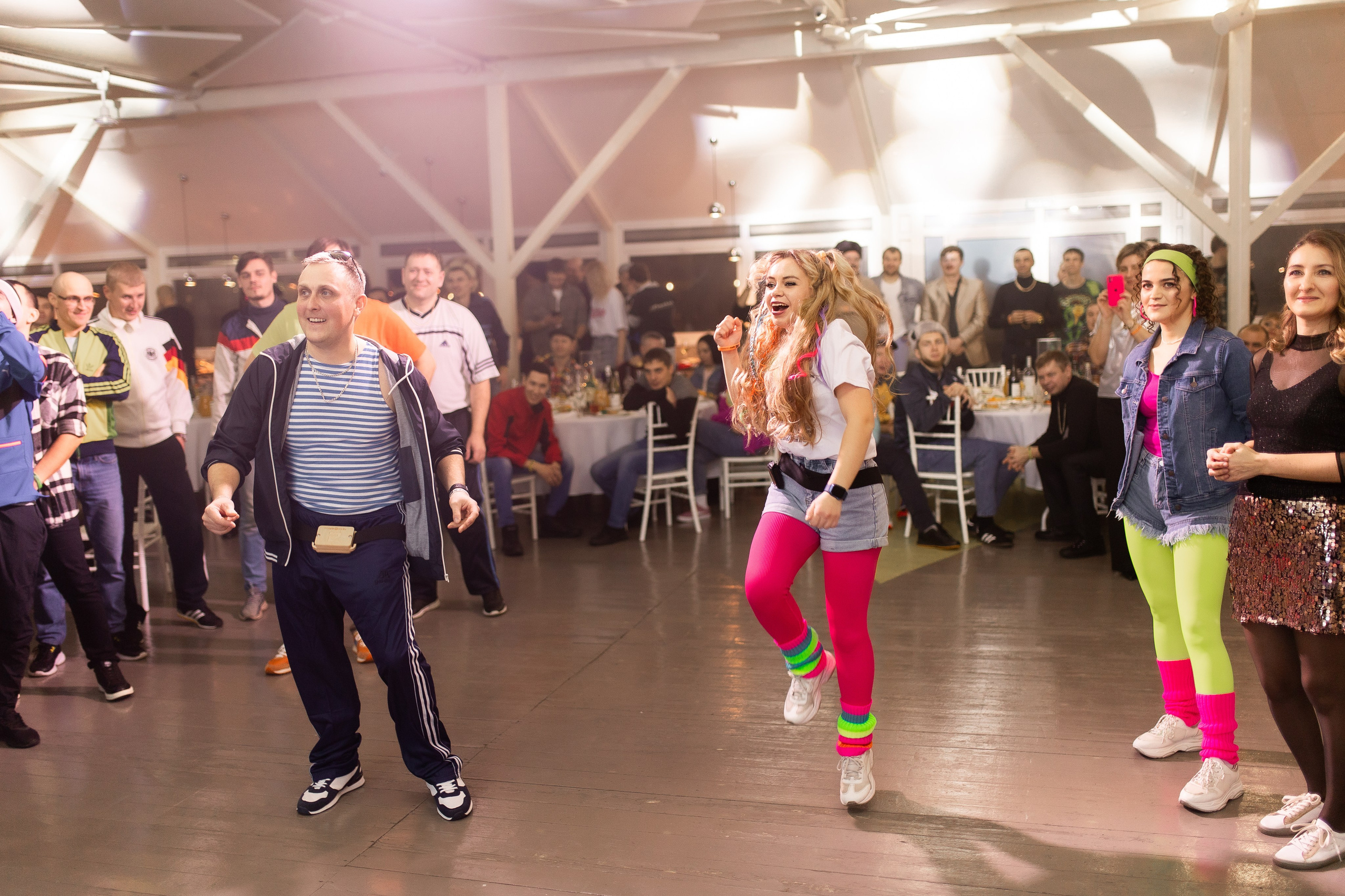 Вечеринка в стиле 90х | ресторанный комплекс «Аляска». Фотограф и видеограф в Ульяновске Денис Власов