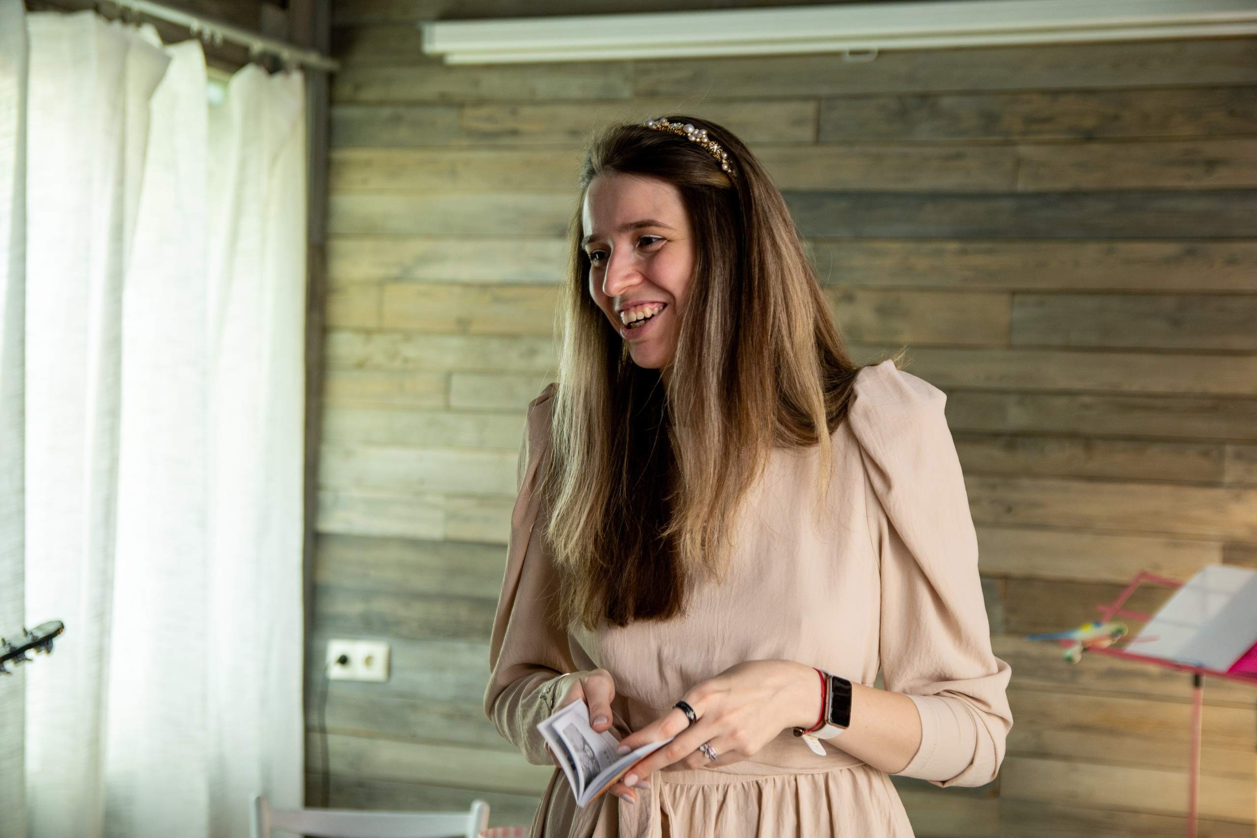 Музыкально-поэтический перфоманс на некорпоративе «Мы больше этой суеты». Репортажный фотограф в Москве Legiodot