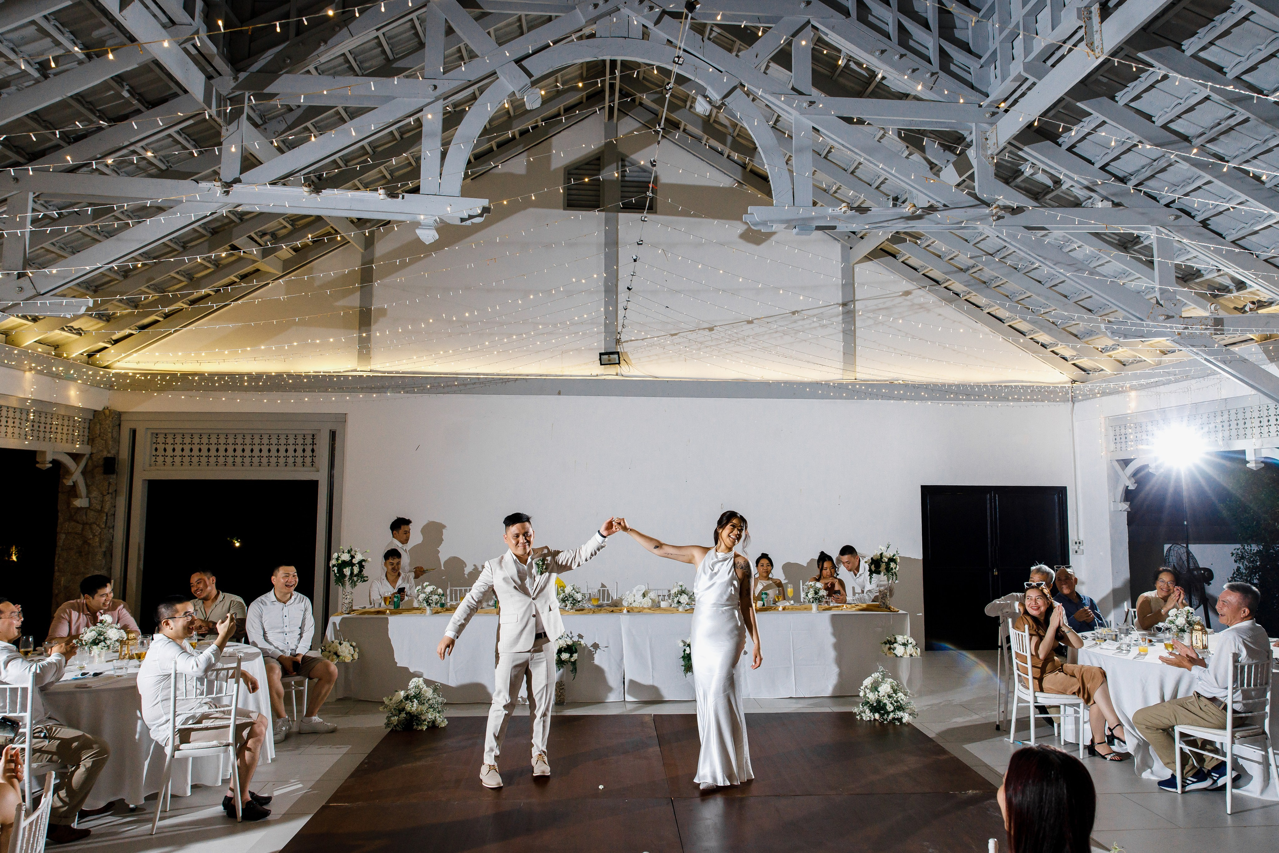 Wedding in Phuket at the Thavorn Hotel. Photographer in Phuket. Photographer Thailand