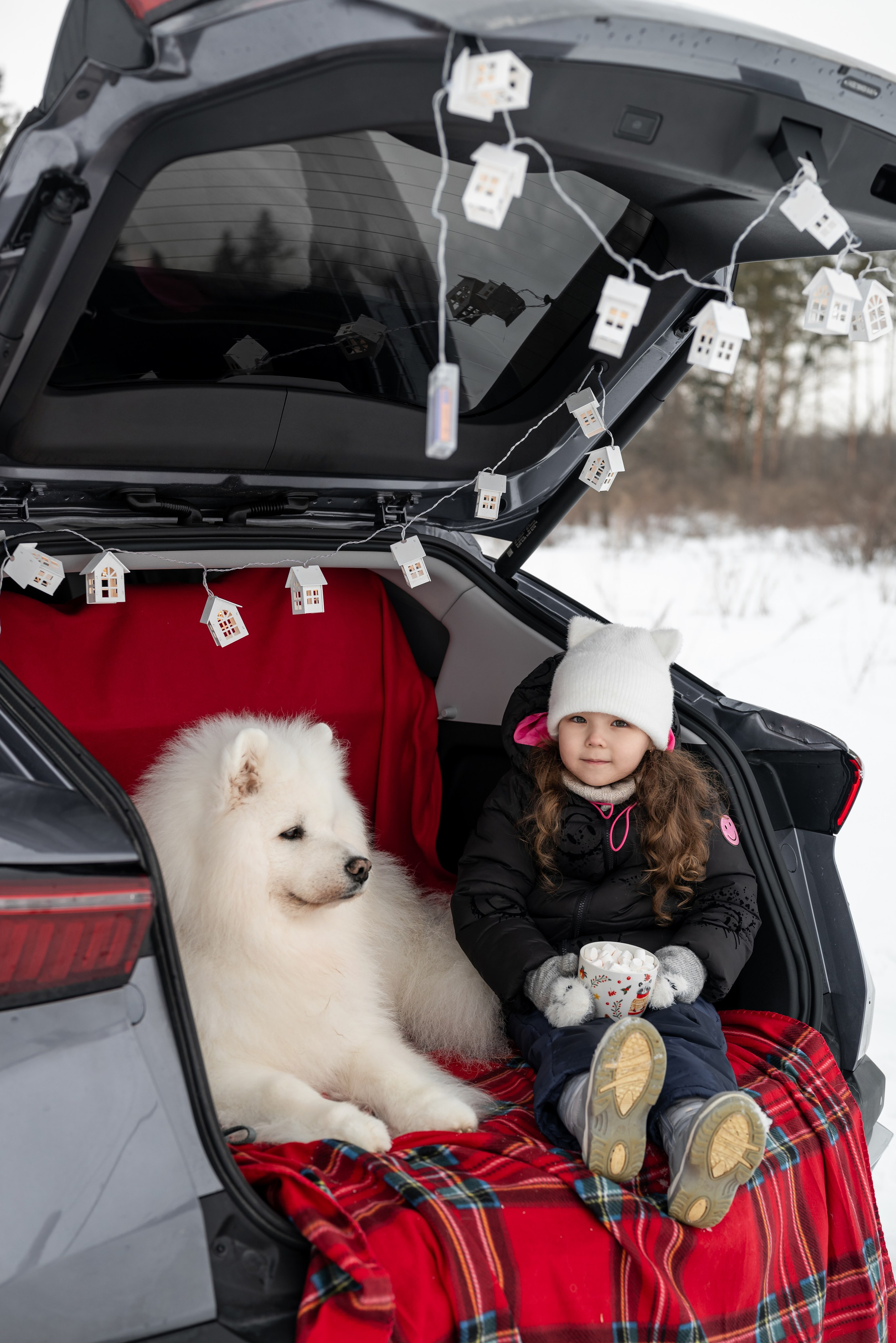 Фотопроект с Платоном и машиной на улице. Фотограф в городе Салават