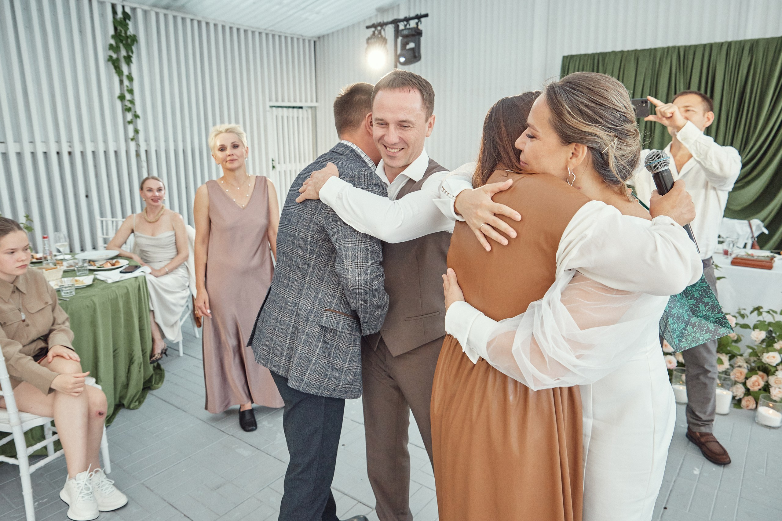 Счастье здесь. Свадебный фотограф Антон Артюшин. Работаю в Нижнем Новгороде и Москве