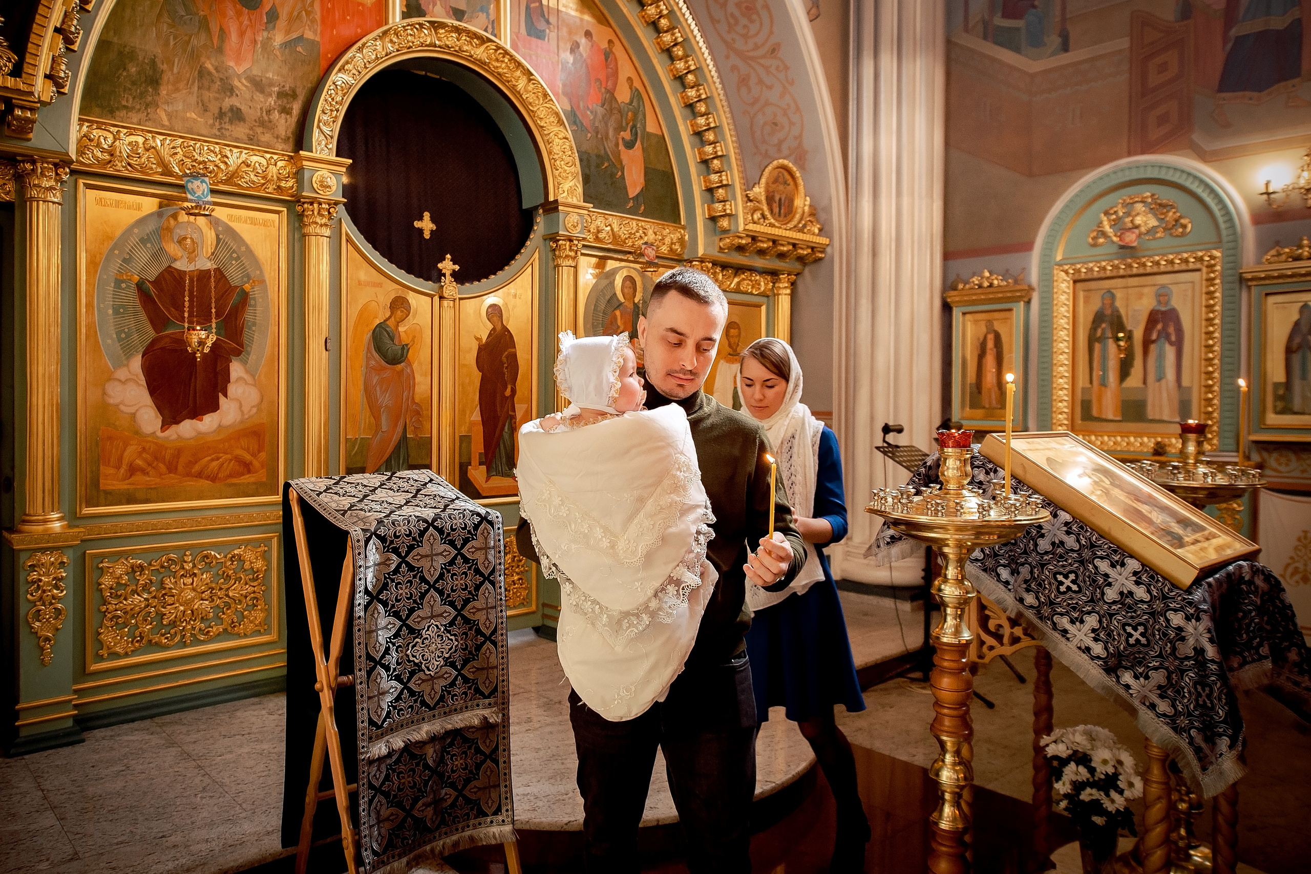 Фотосъемка крещения в Щелково. Свадебный и семейный фотограф Виктория Носачёва. Щелково, Москва и МО