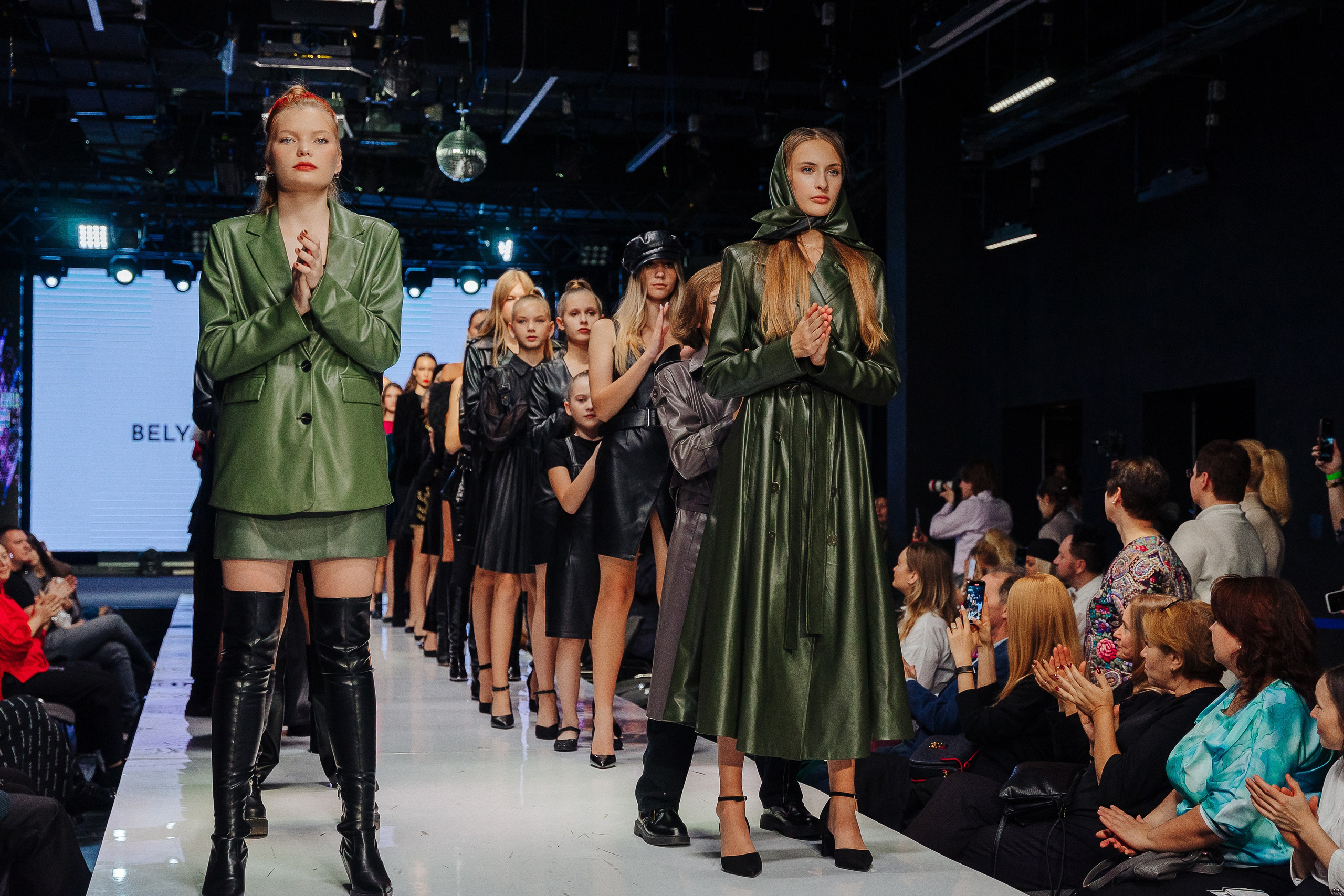 Хрустальный манекен (Москва). Свадебный, репортажный, семейный фотограф Елена Брюхова