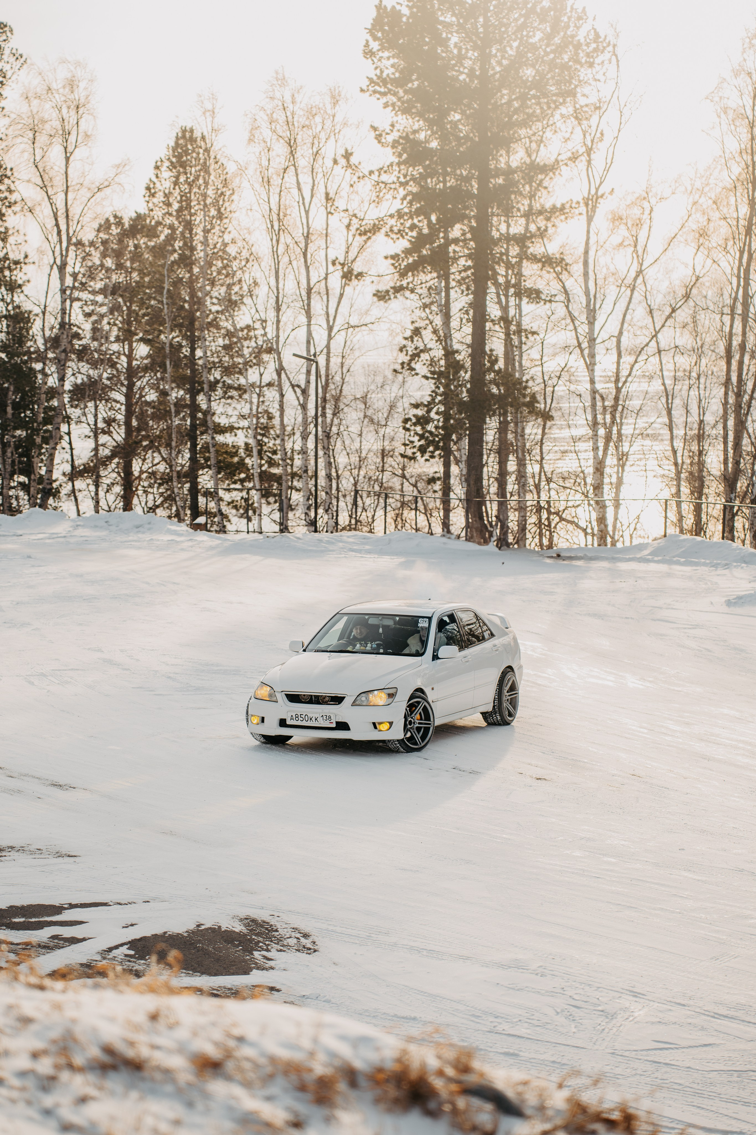 Toyota Altezza. Фотограф, видеограф и пилот дрона на Байкале