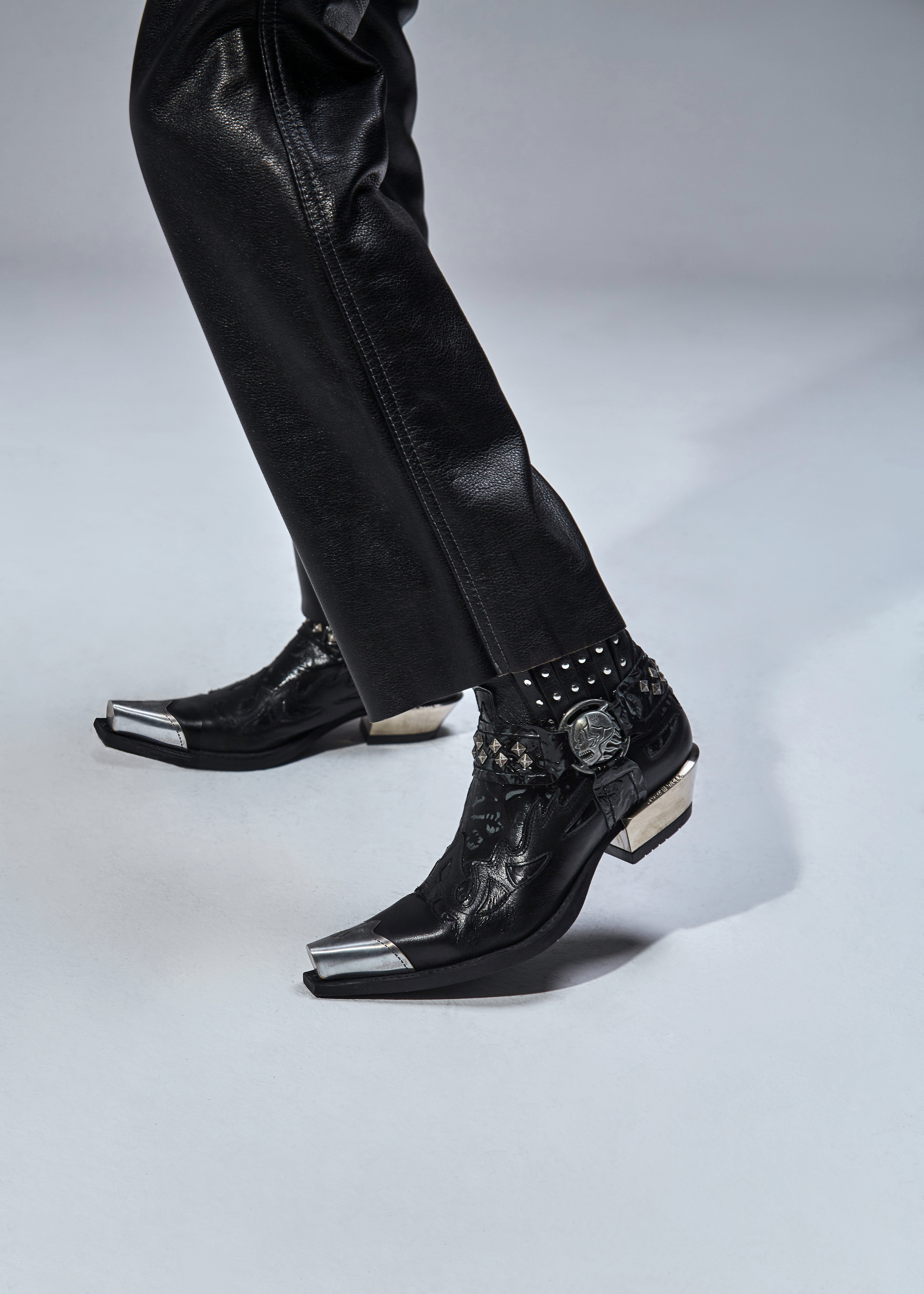 Имиджевая съёмка для магазина рок-атрибутики. Fashion фотограф в Москве Ксения Чупрунова