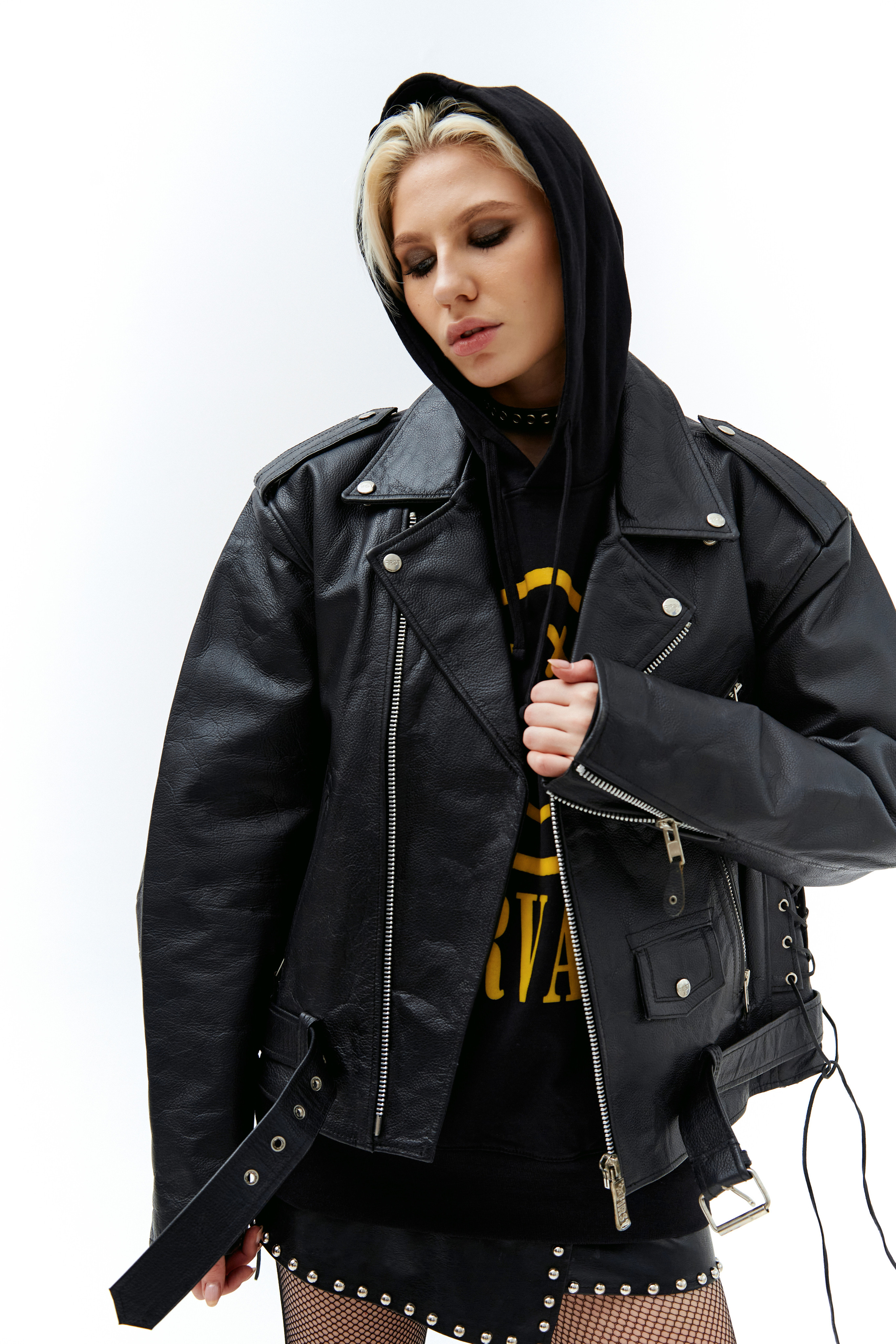 Каталог для магазина рок-атрибутики. Fashion фотограф в Москве Ксения Чупрунова