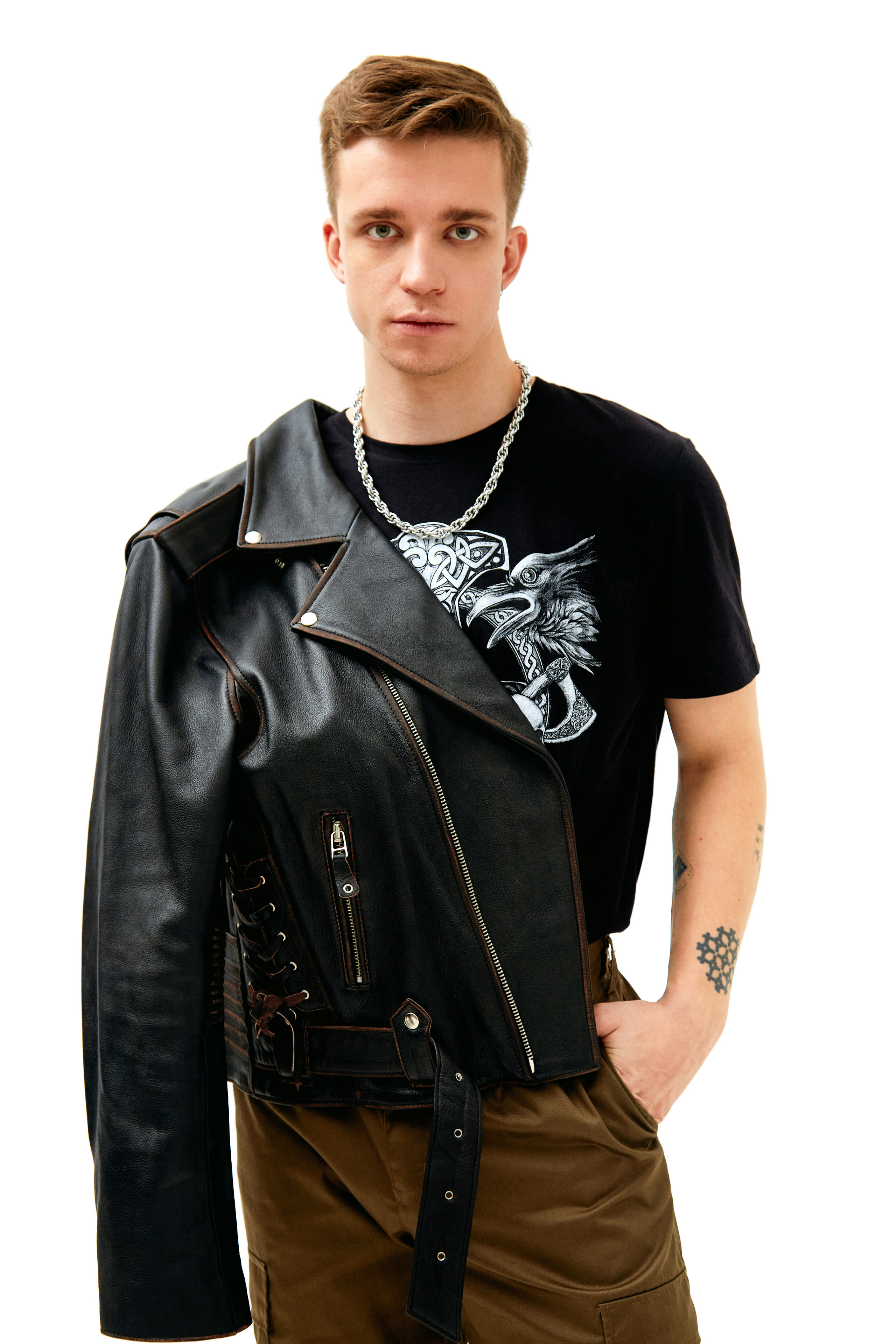 Каталог для магазина рок-атрибутики. Fashion фотограф в Москве Ксения Чупрунова