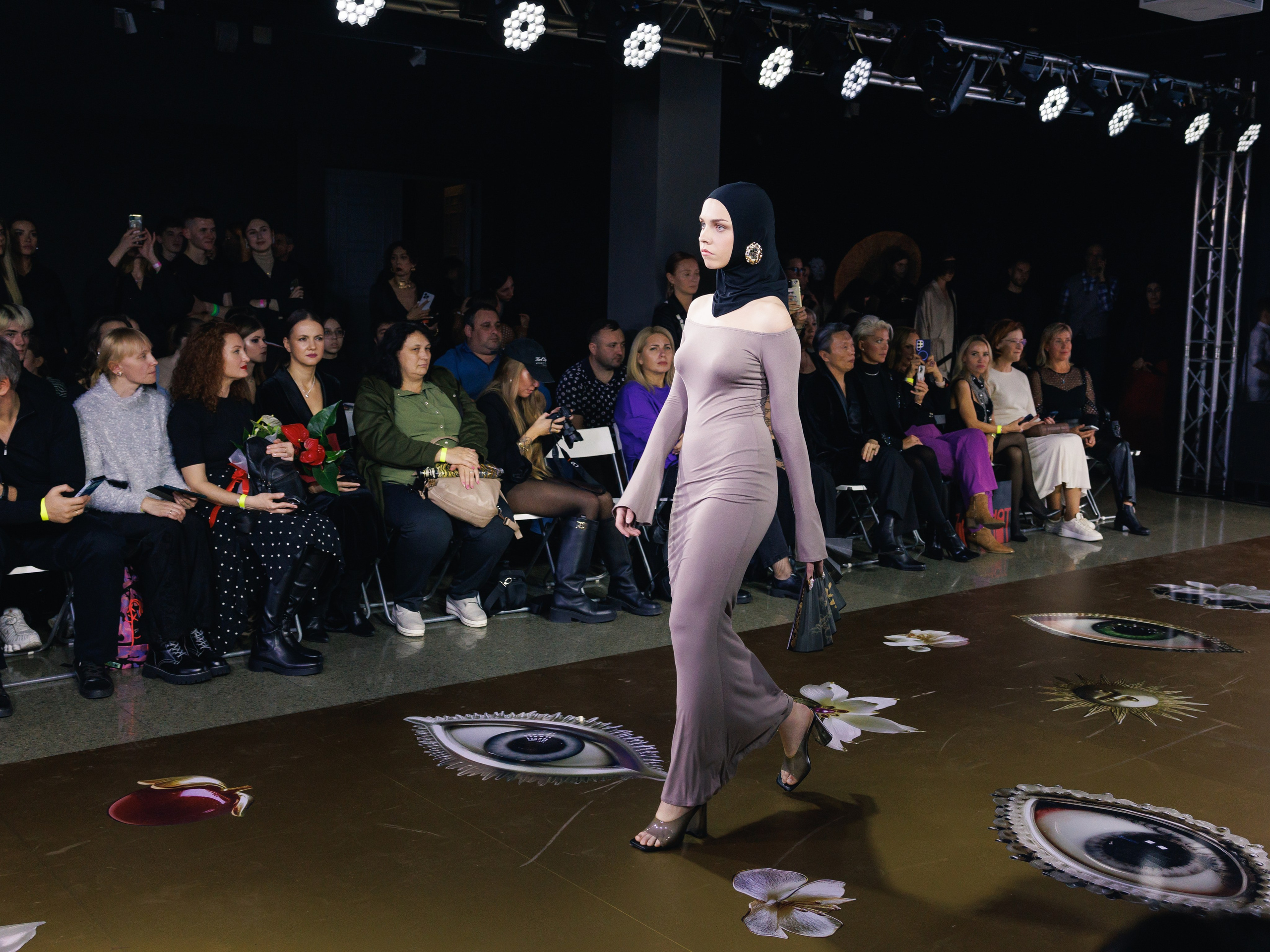 Volga Fashion Week. Профессиональный фотограф в Москве Захар Ишутин